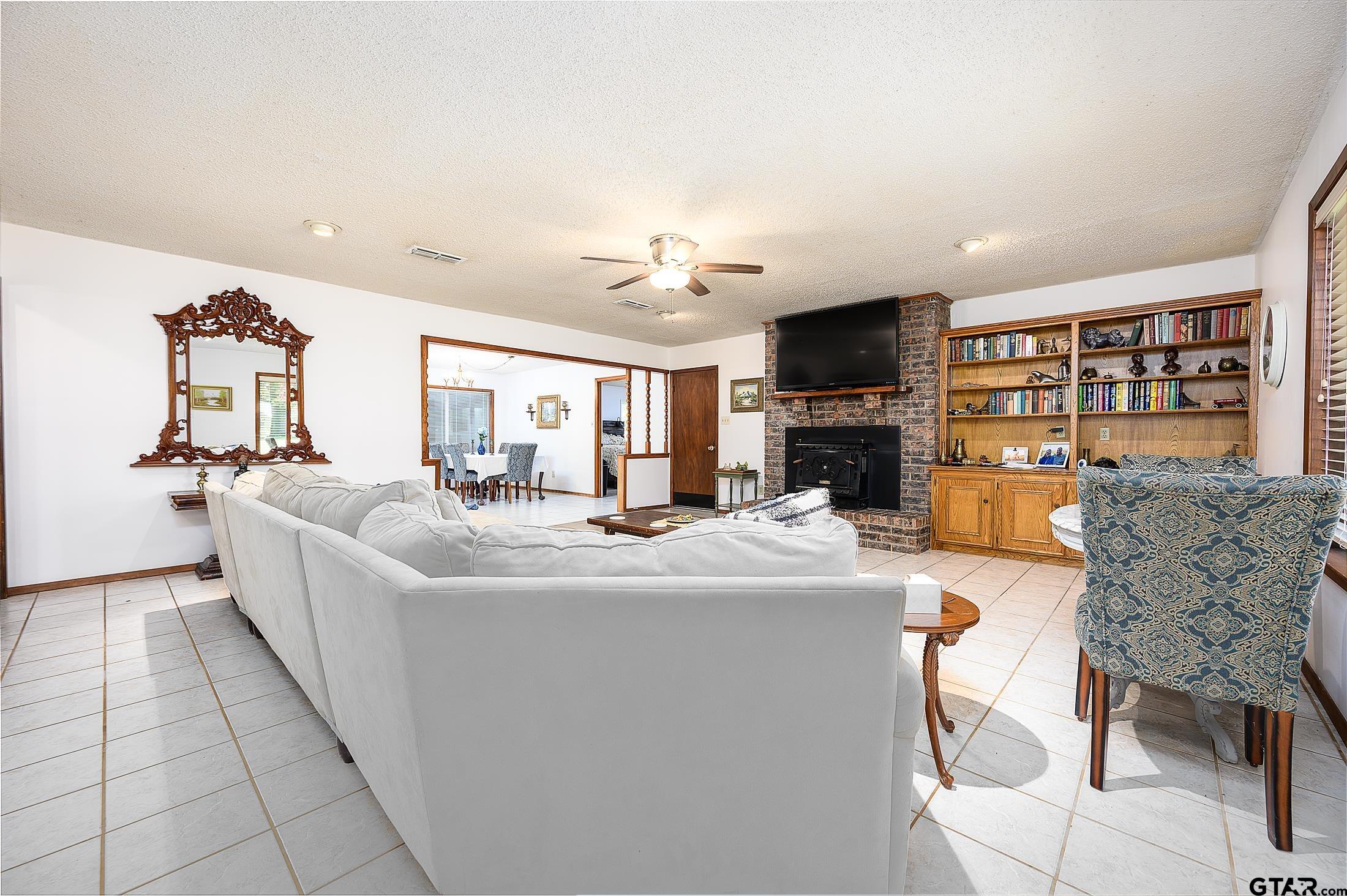 20672 Post Oak Dr