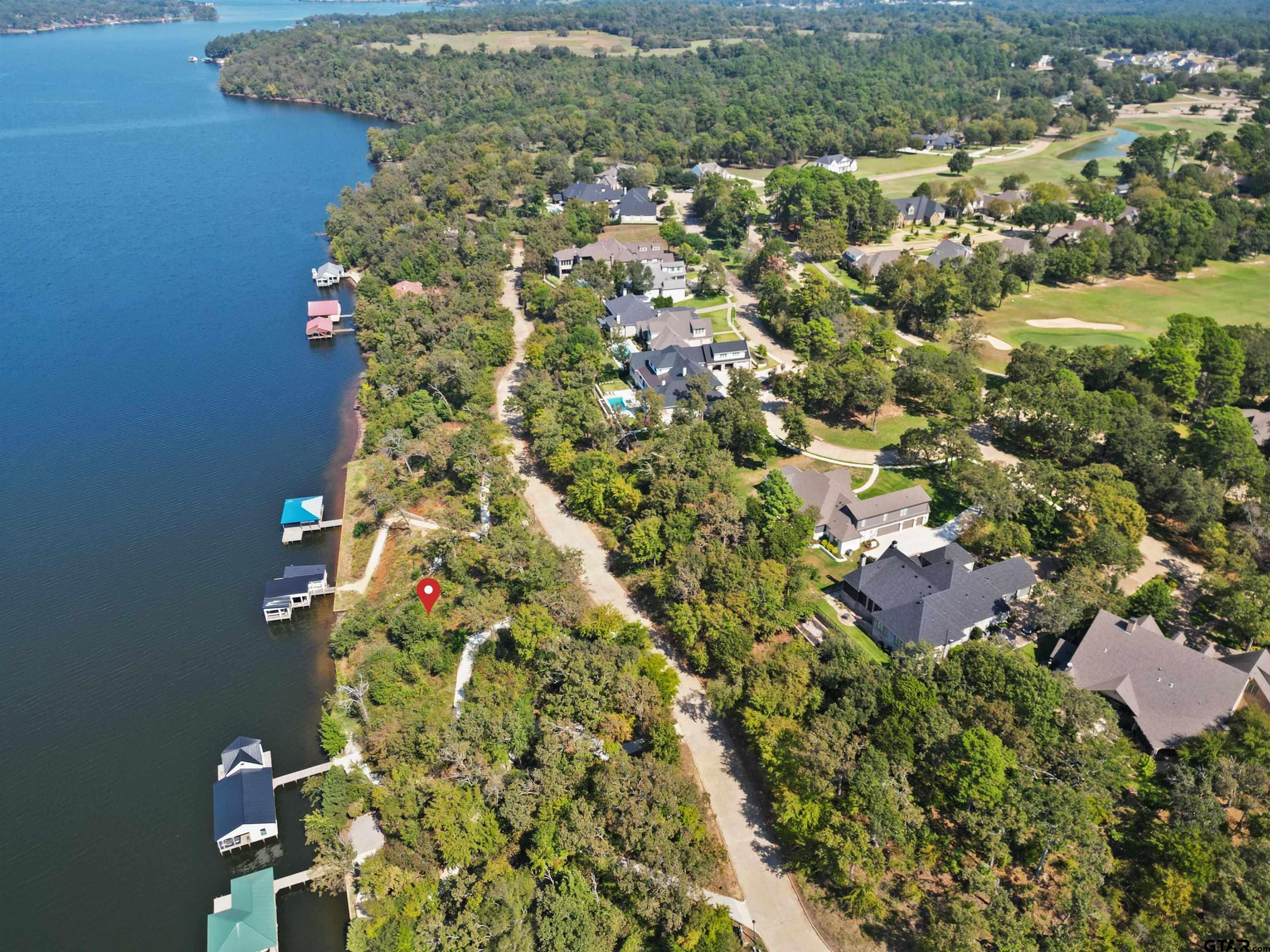 143 N Lake Bluff Dr