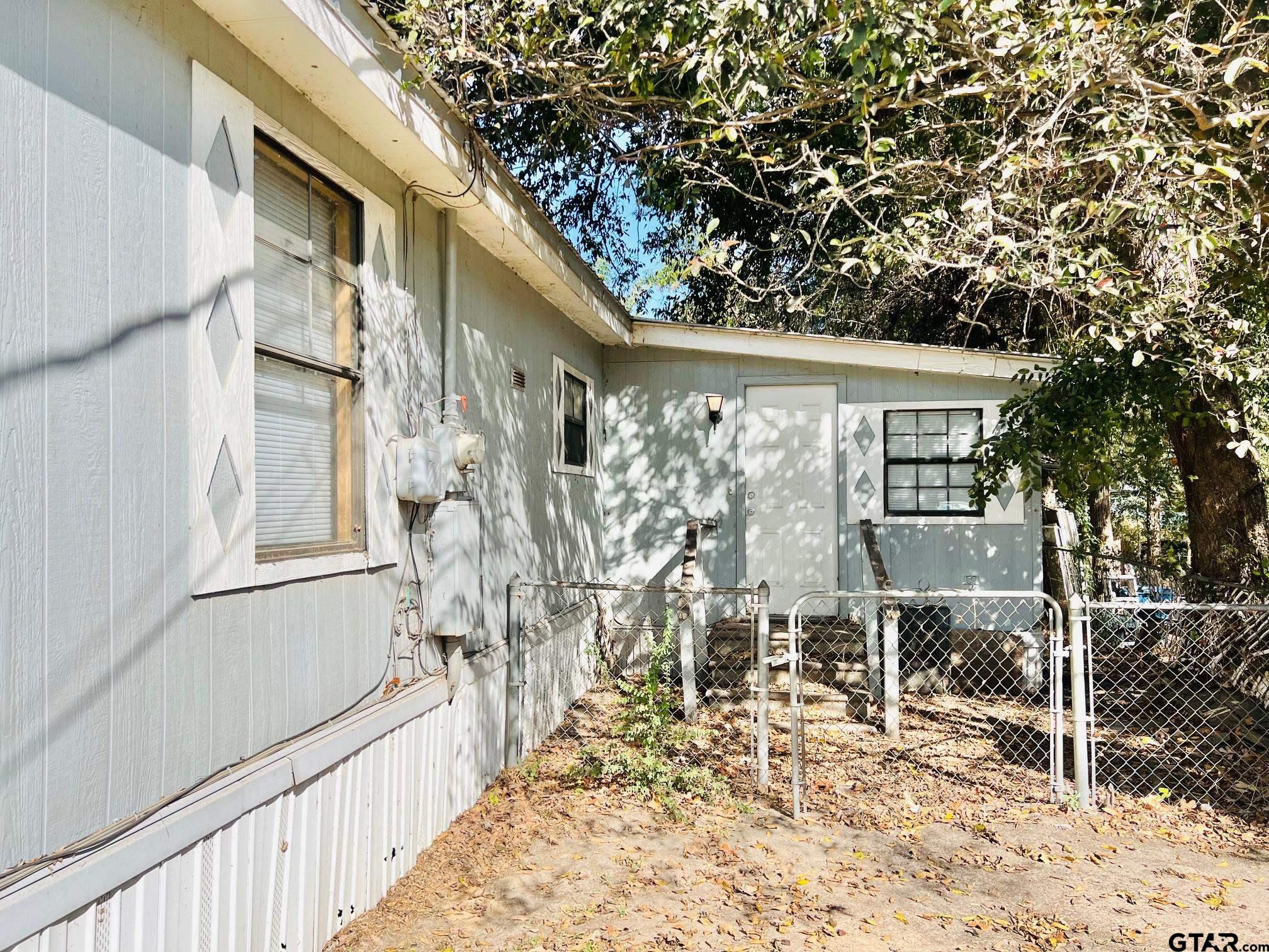 112 Autumn Ct