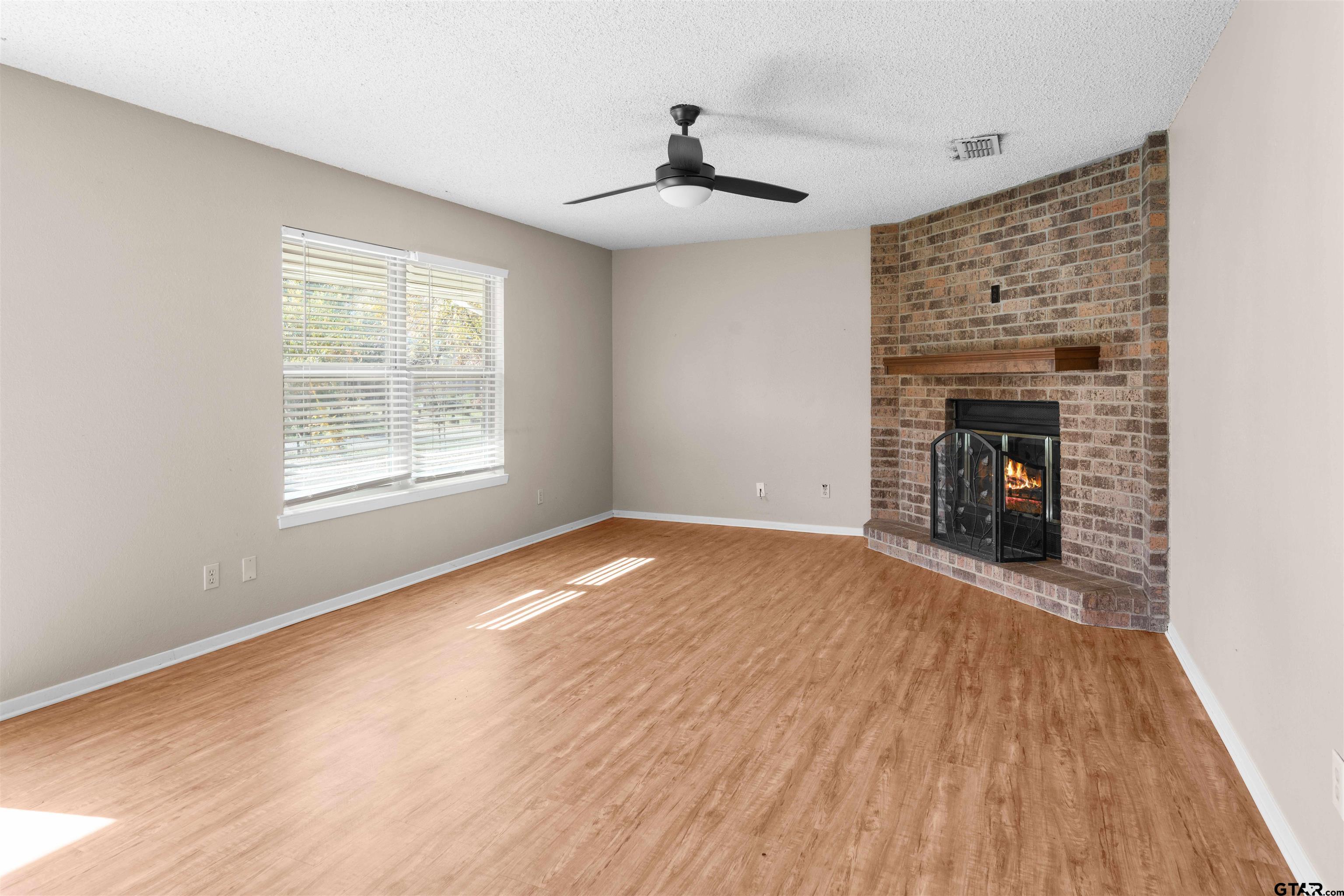 15412 Cedar Bay Dr