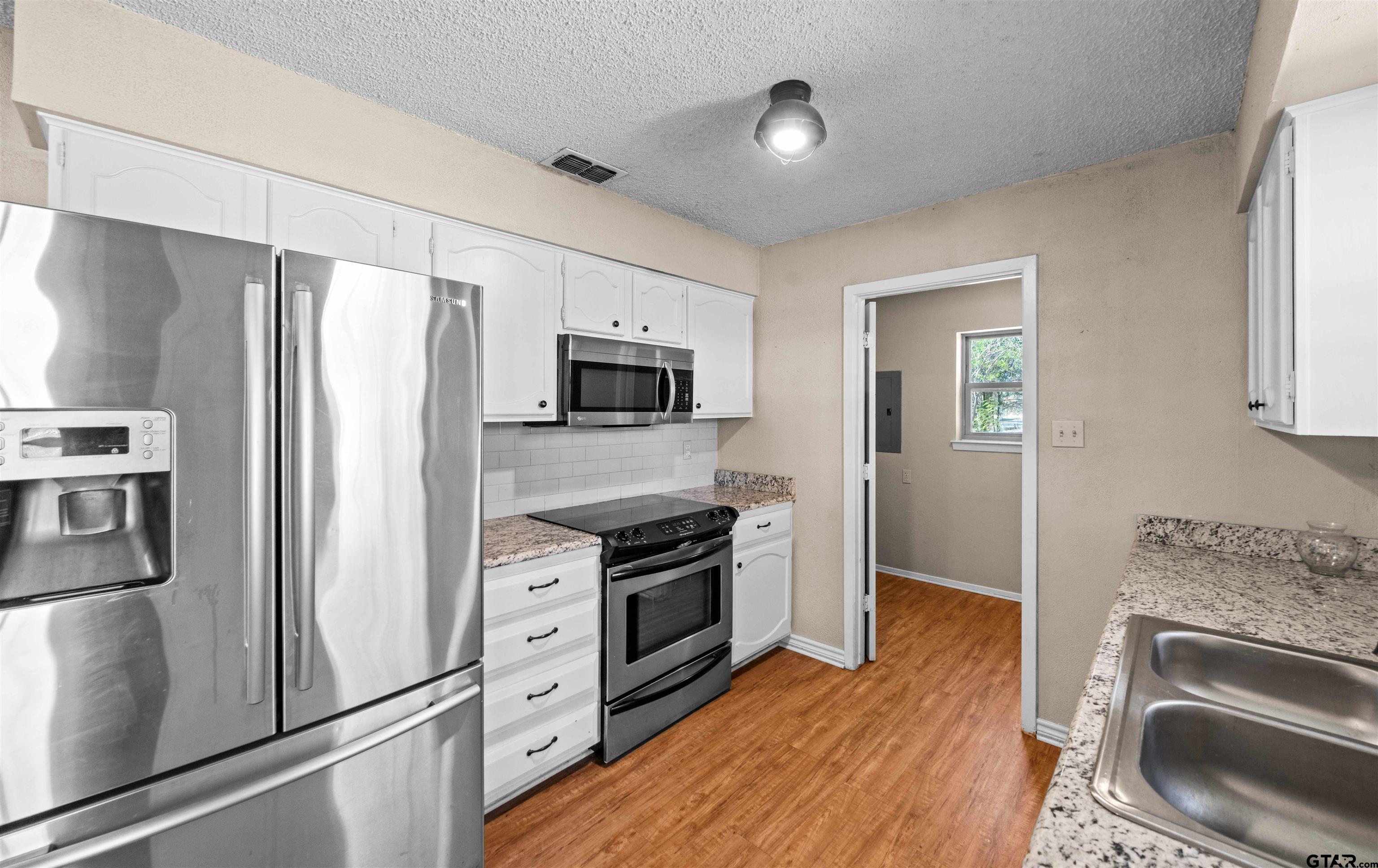 15412 Cedar Bay Dr