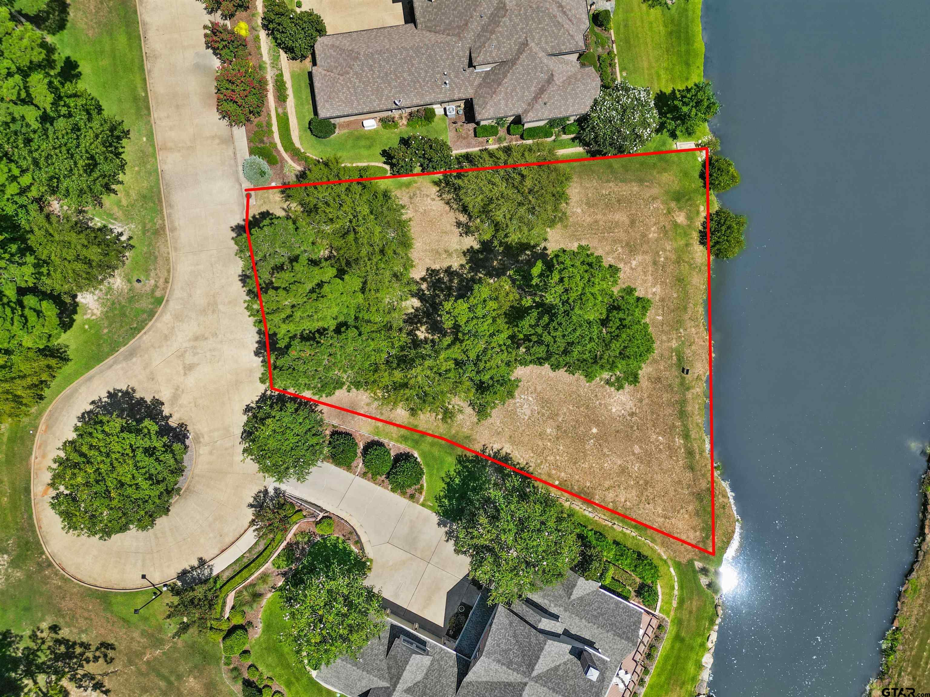 114 Carltons Way