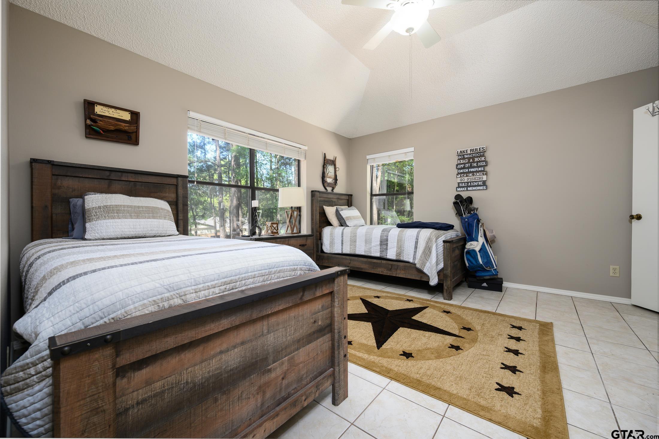 17745 Sunset Strip