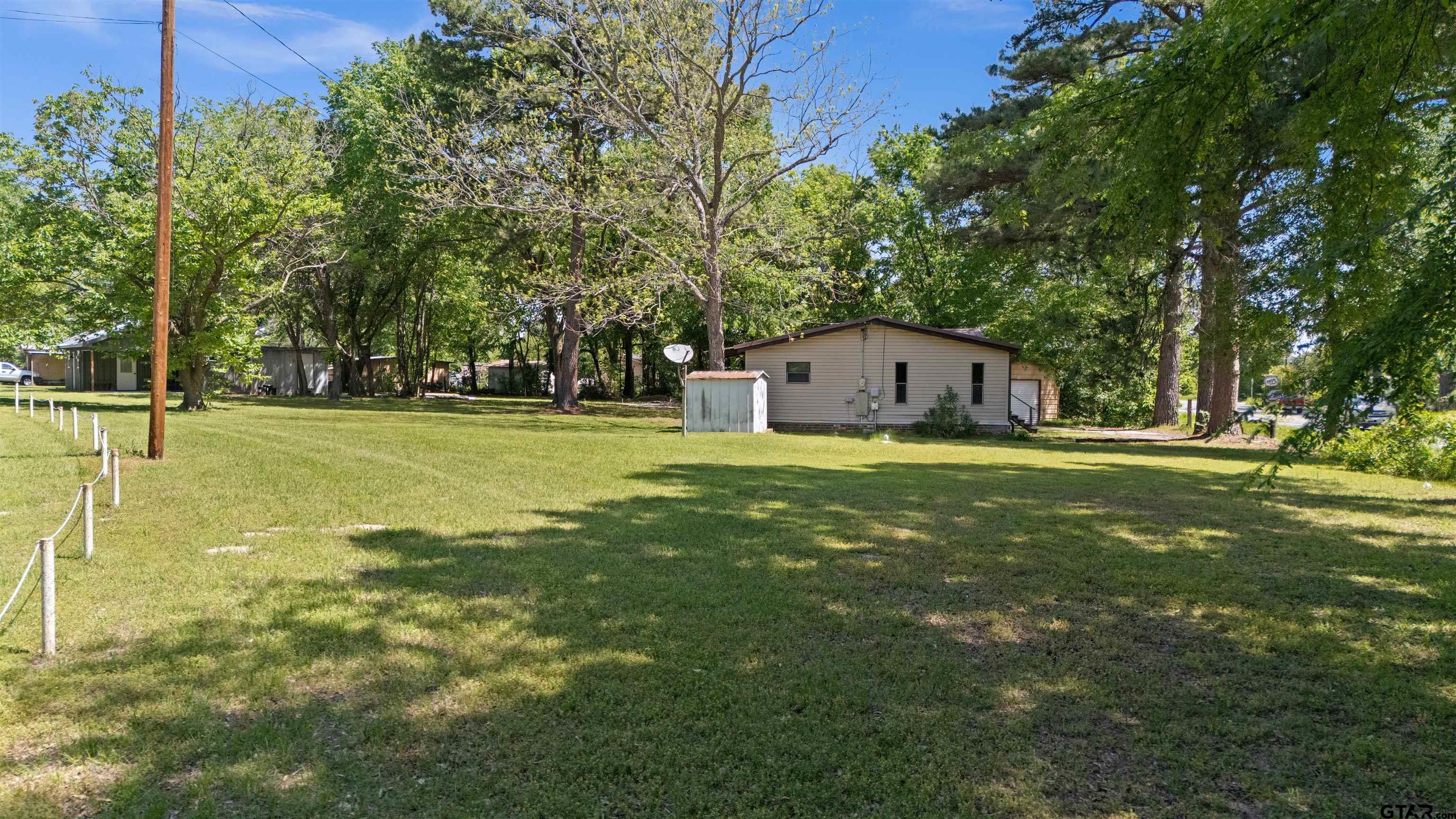 20414 Hillside Dr