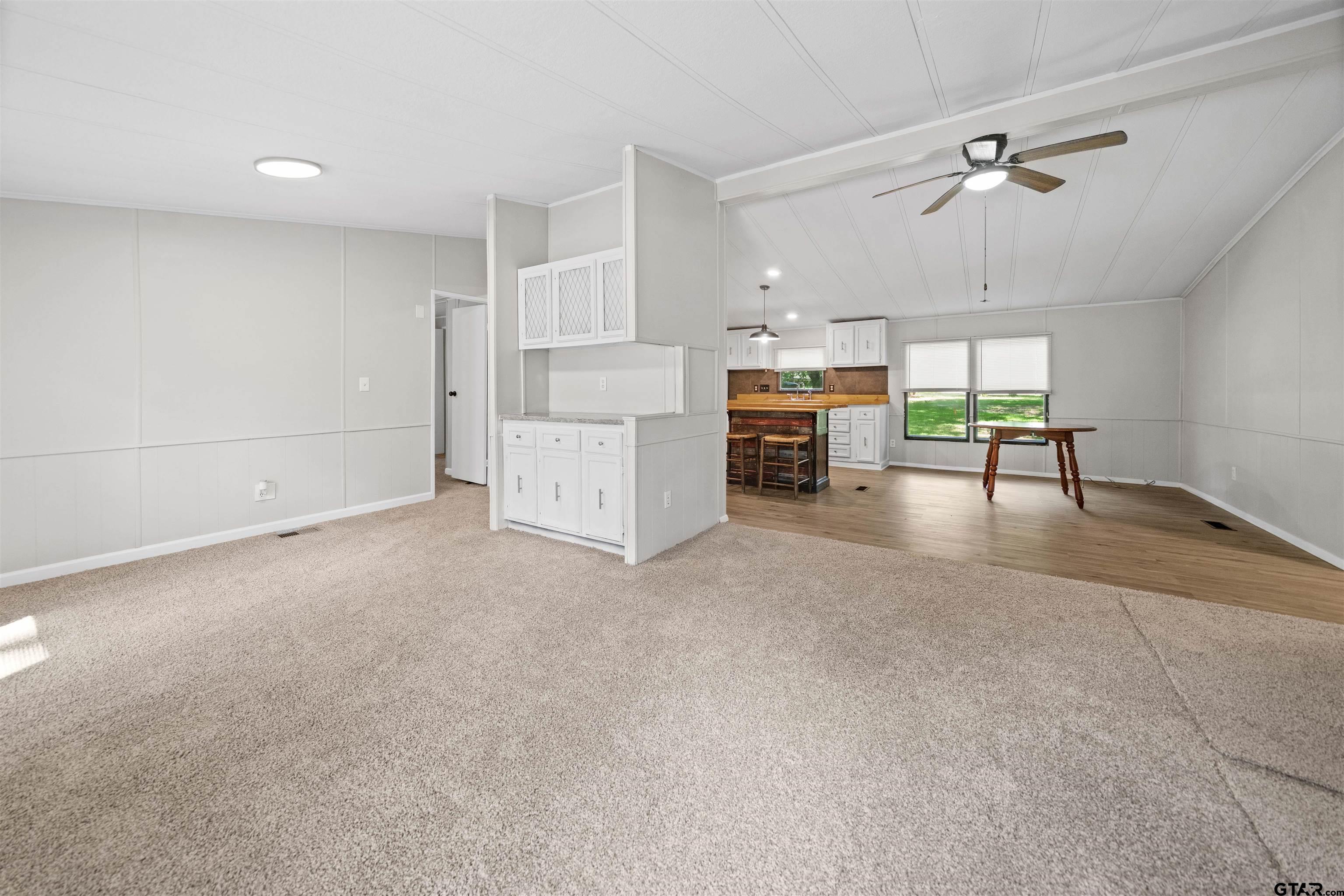 20414 Hillside Dr