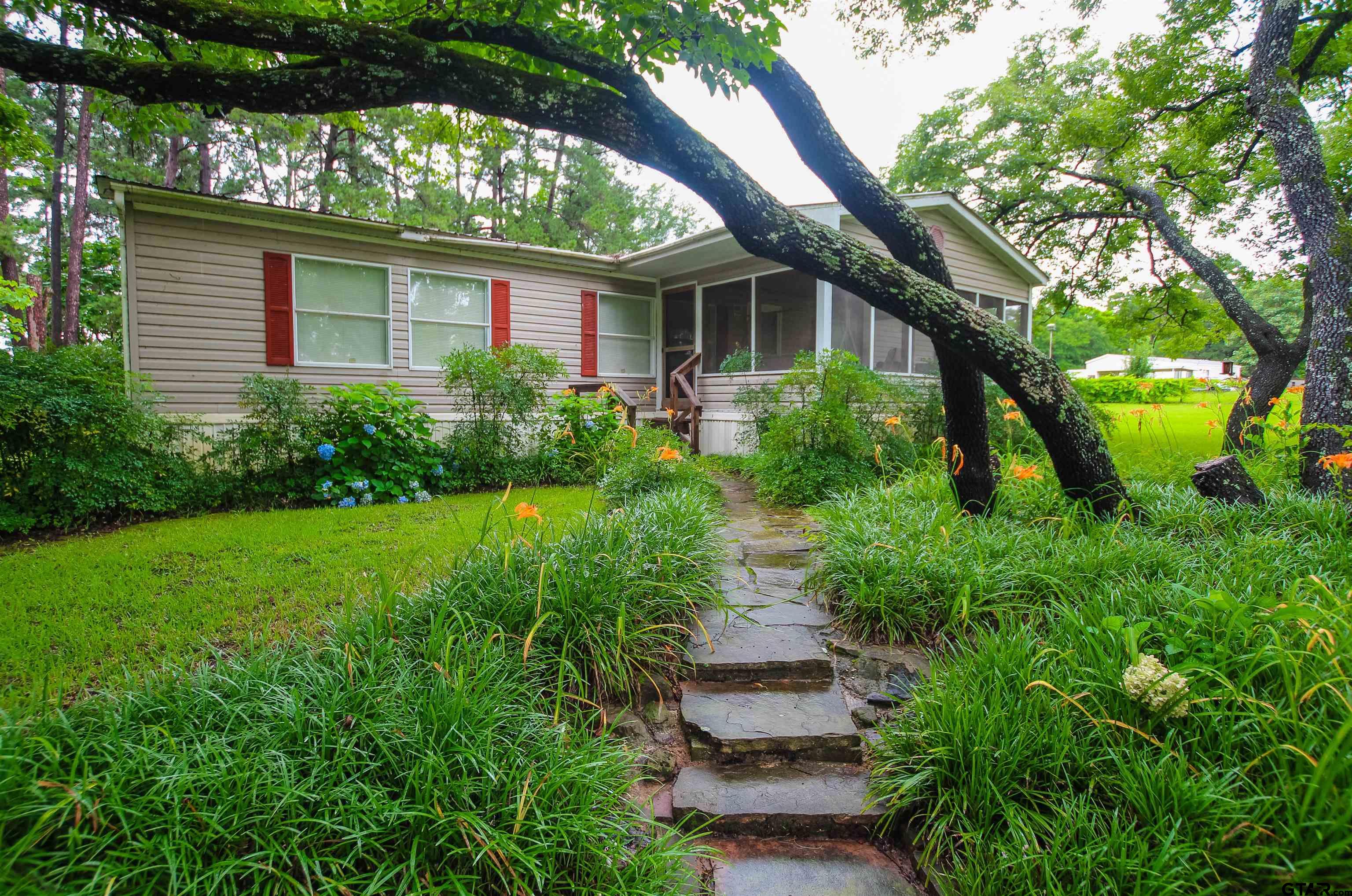 2678 Oak Trail Shores Dr