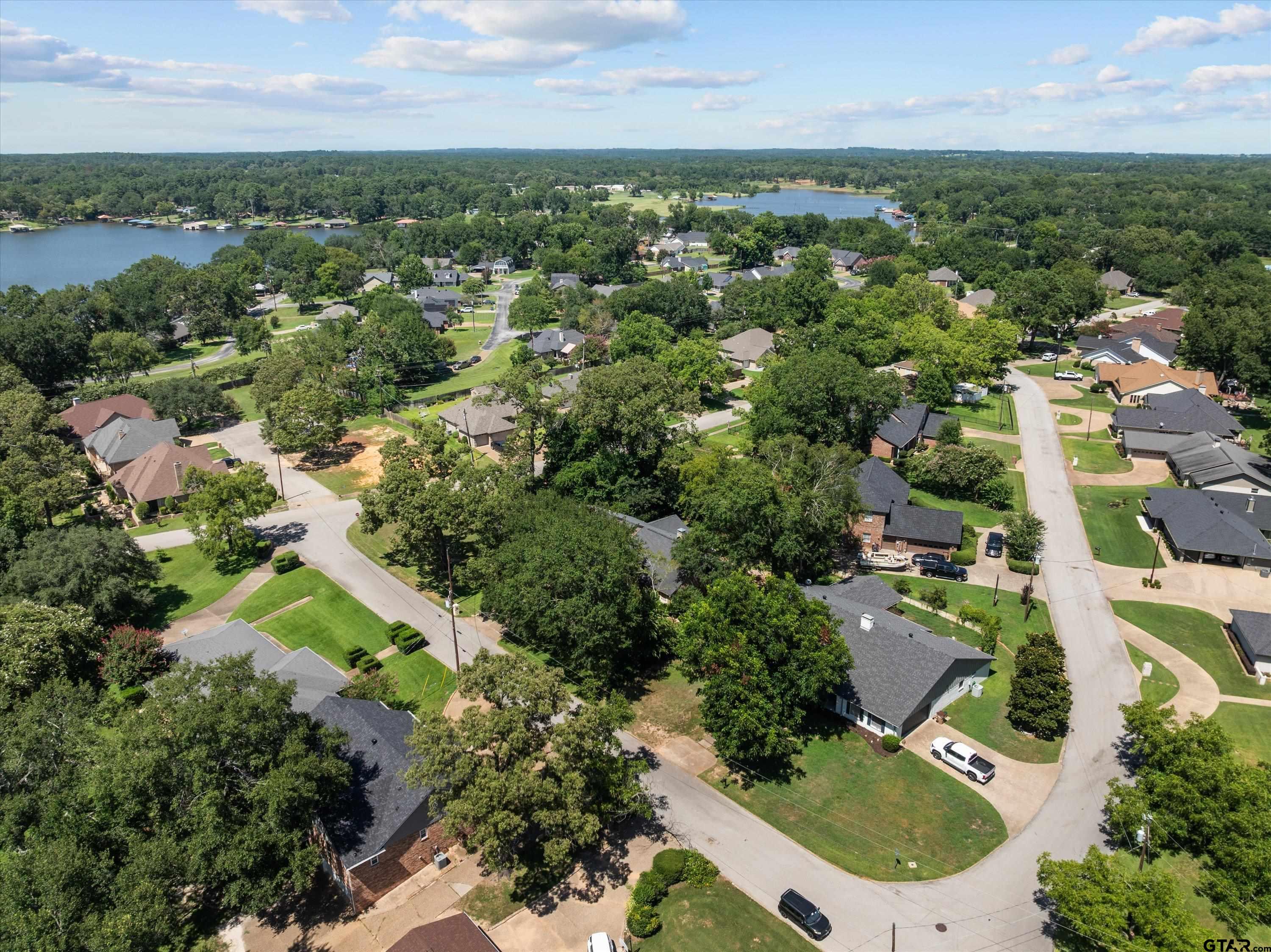 103 Williamsburg Lane