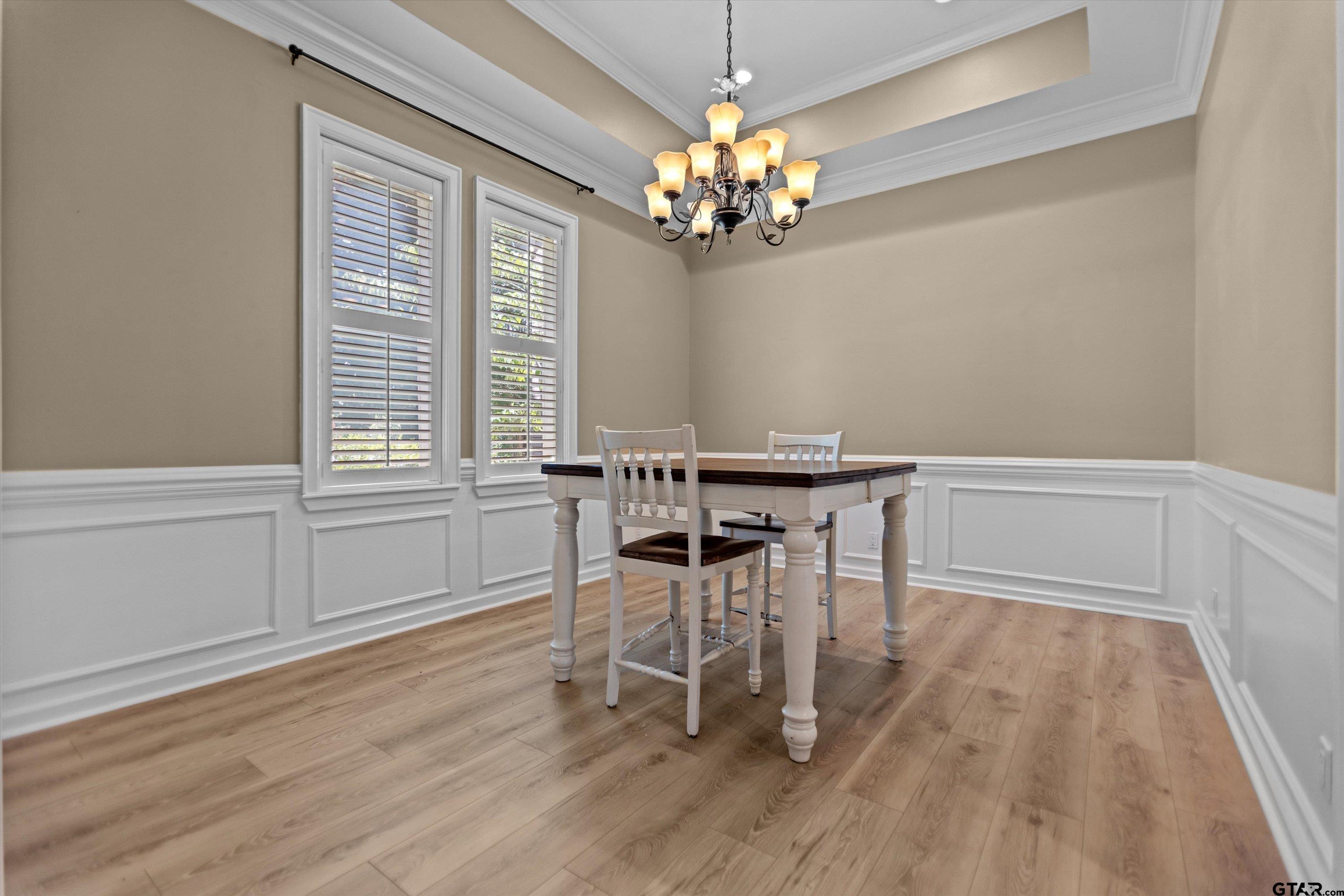 103 Williamsburg Lane