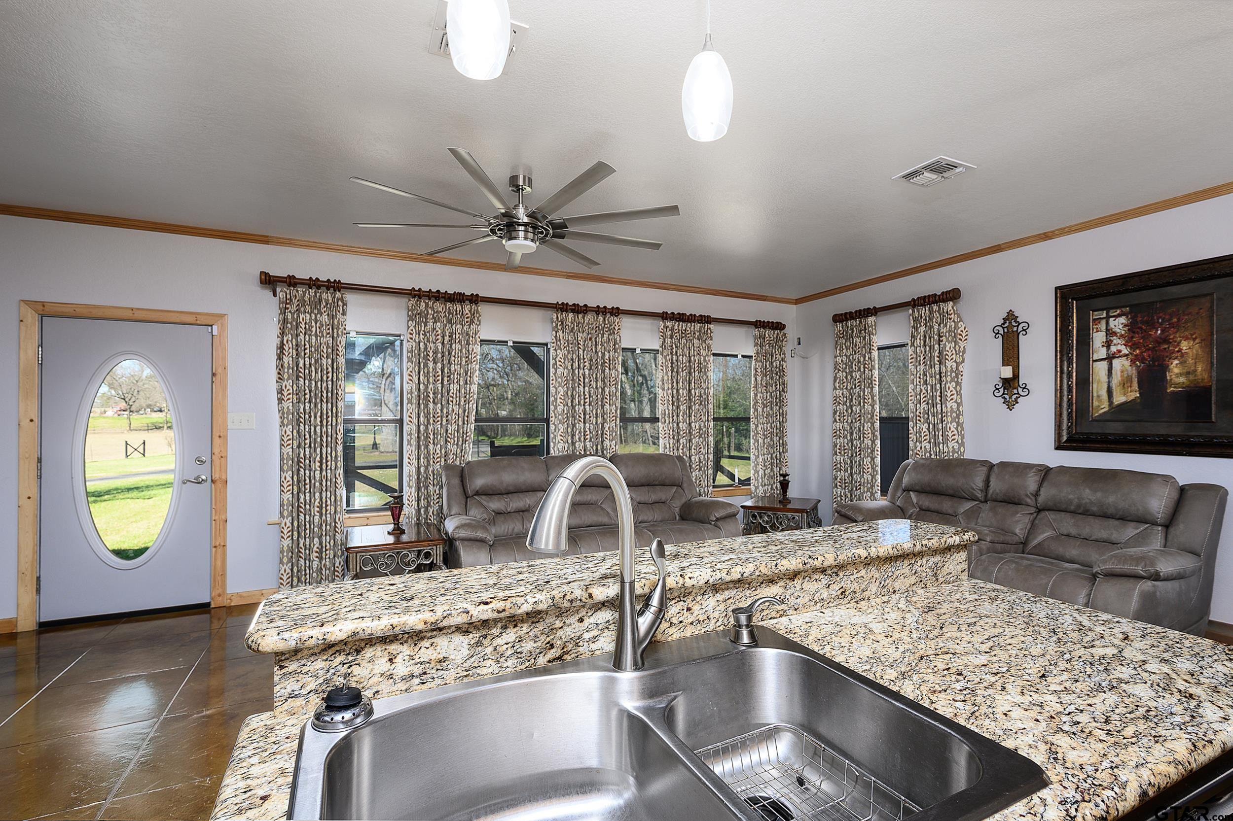 1460 N US HWY 287