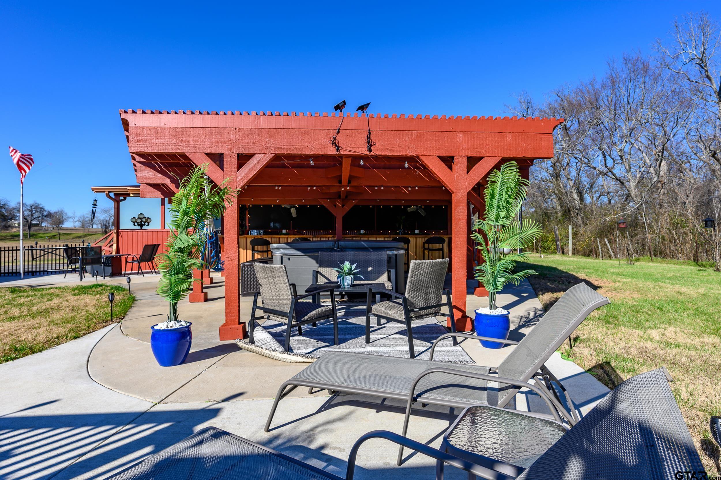 1460 N US HWY 287