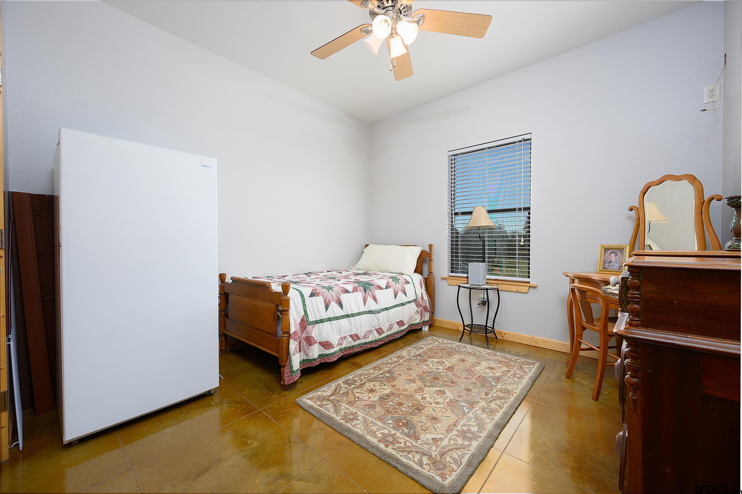 1460 N US HWY 287