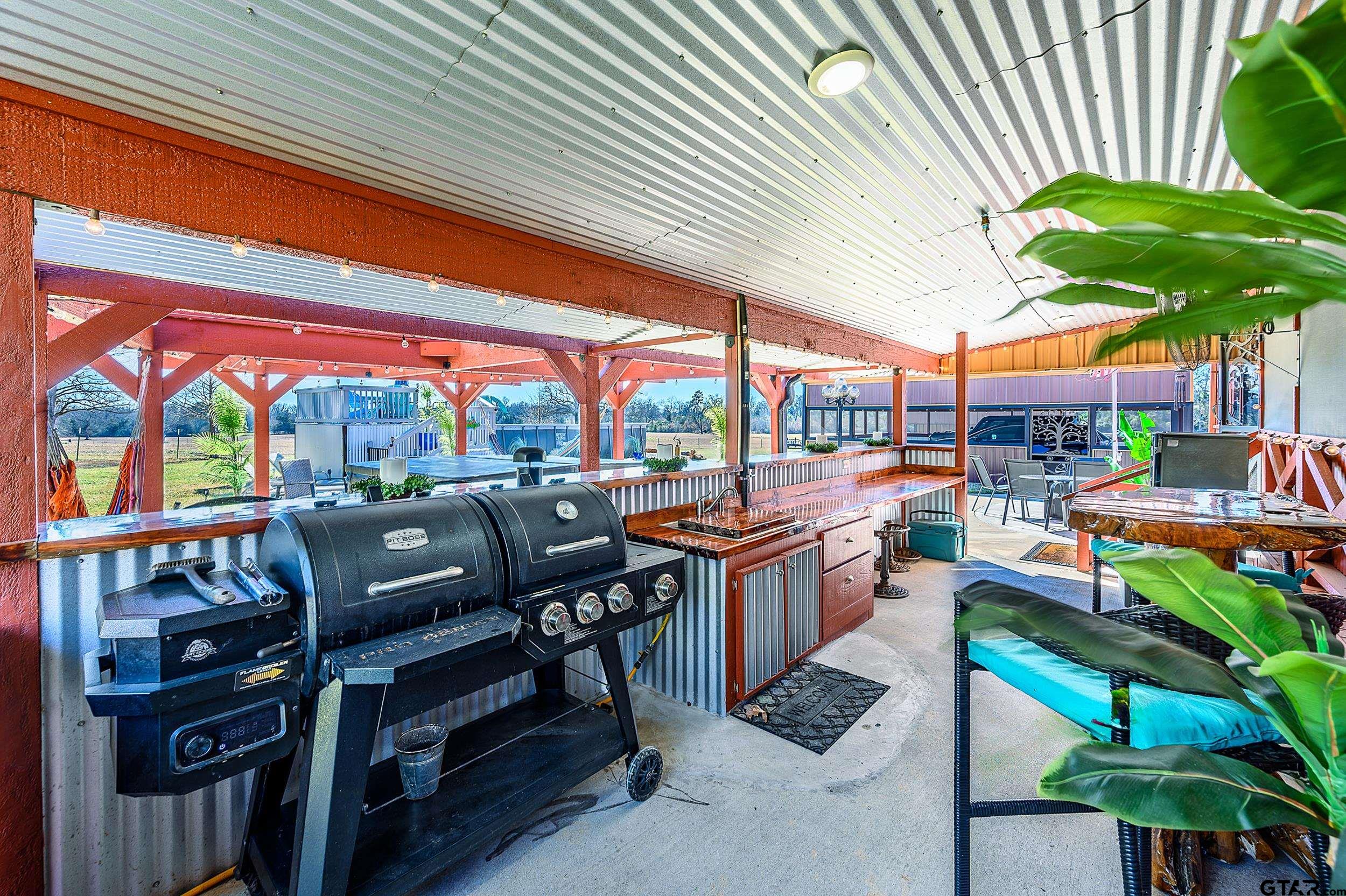 1460 N US HWY 287