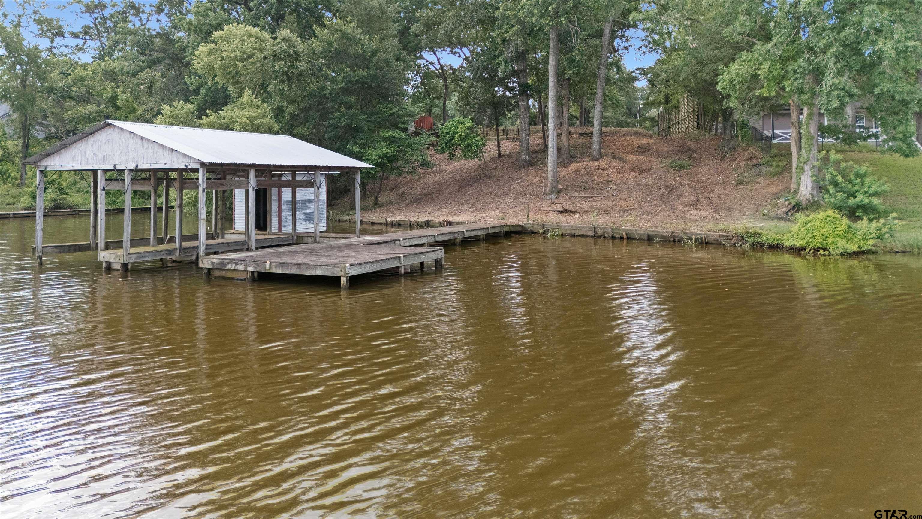 15012 Saline Dr