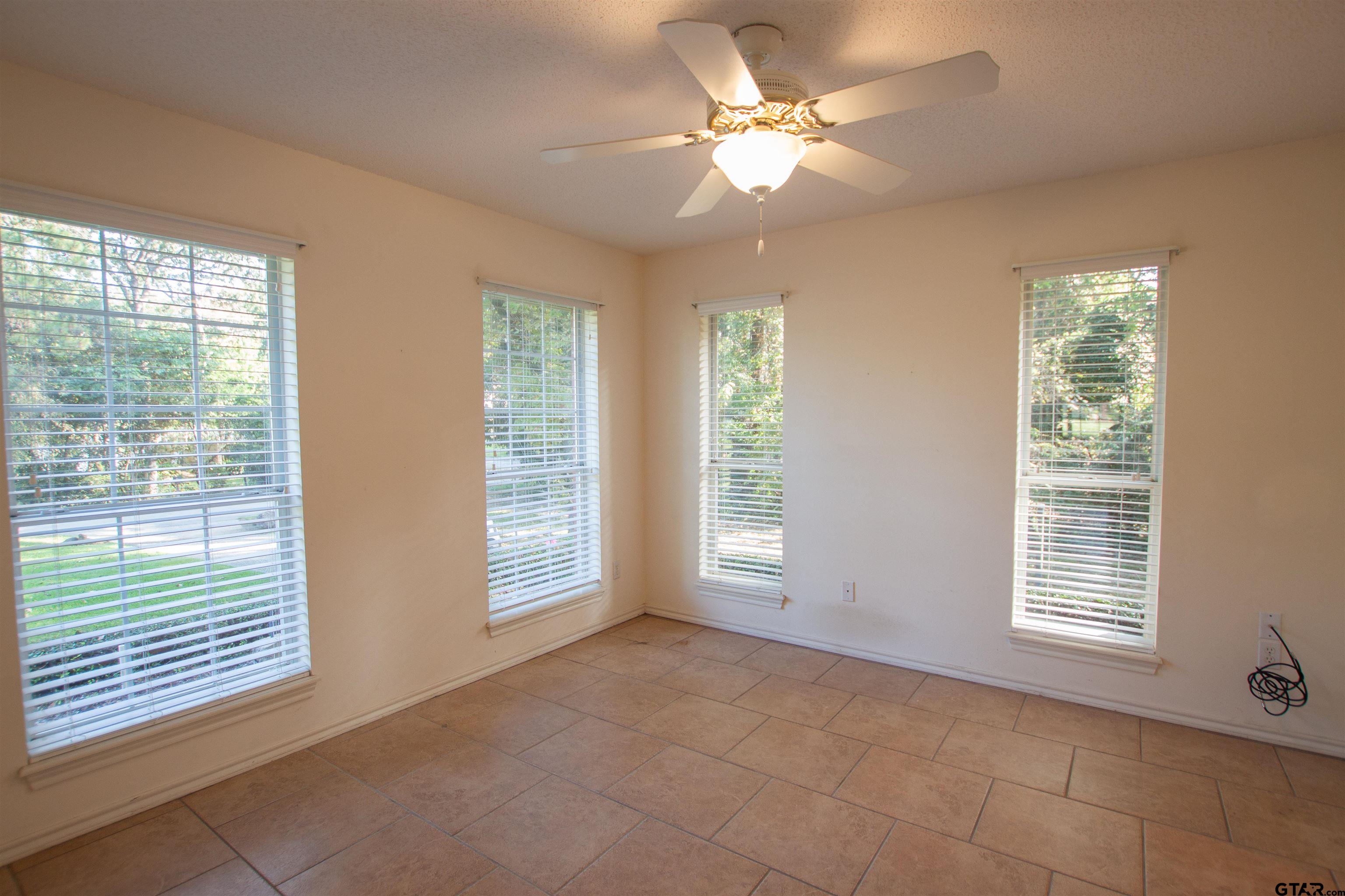 16325 Treasure Cove