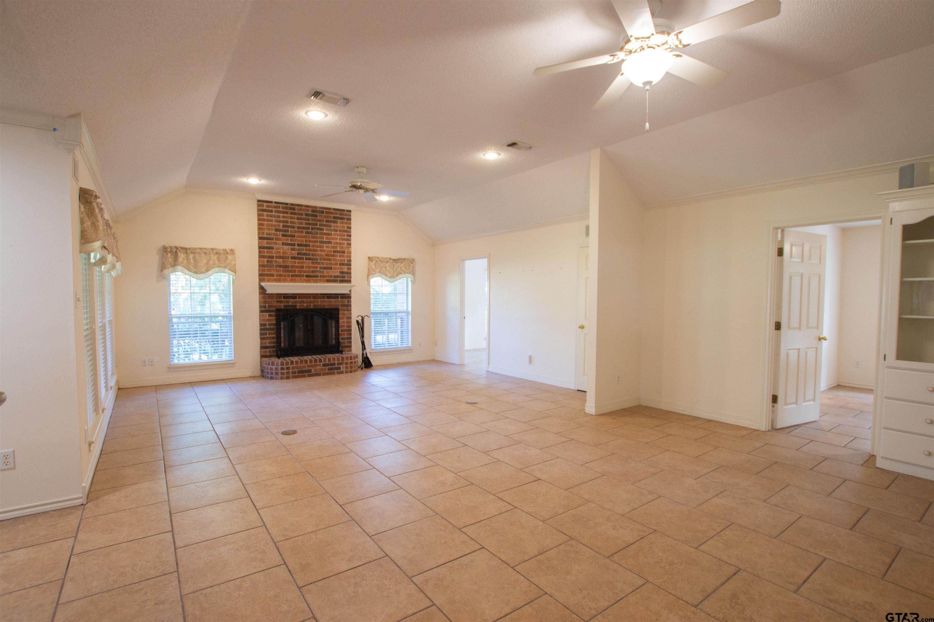 16325 Treasure Cove