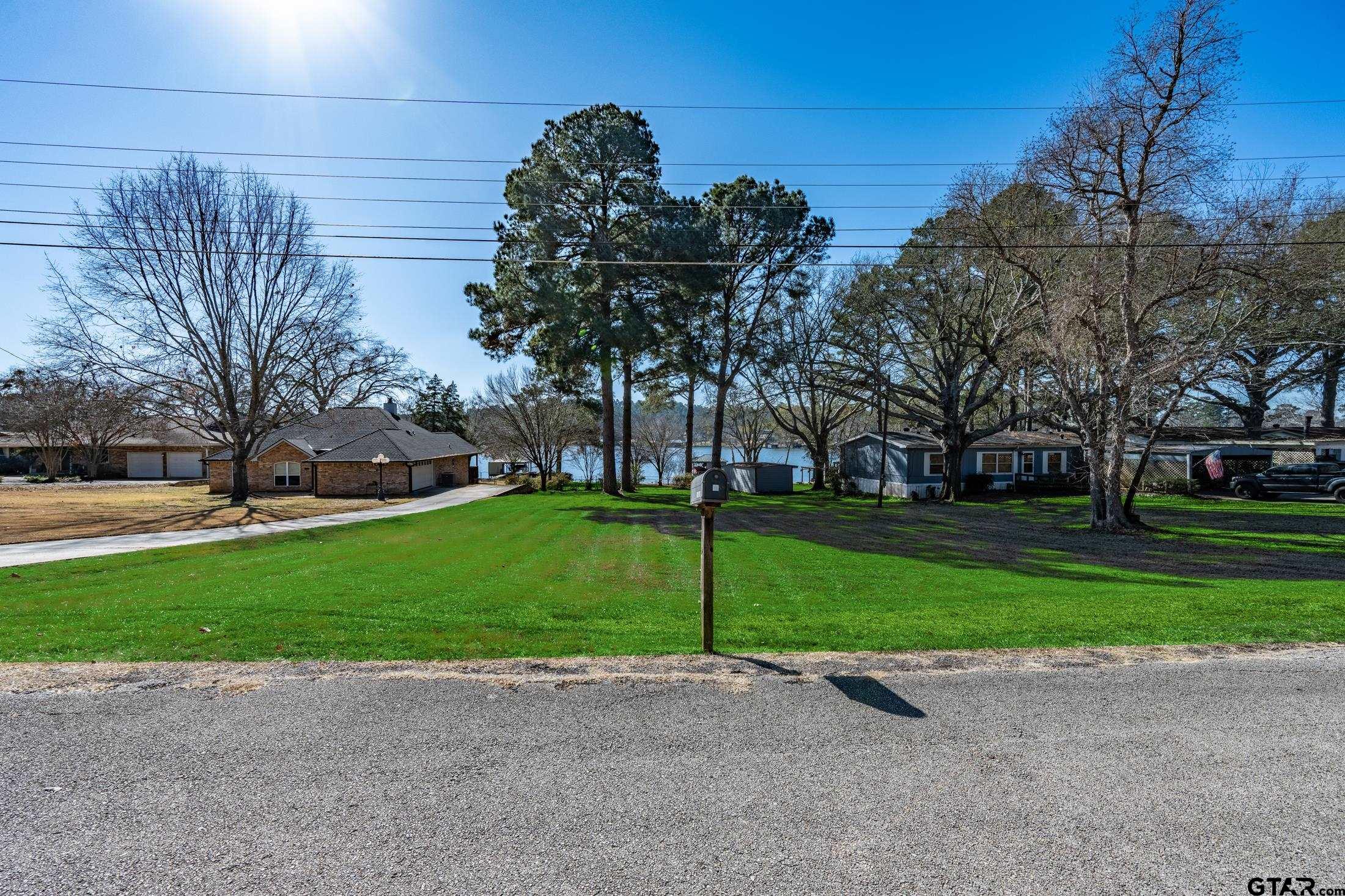 15815 Cedar Bay Dr