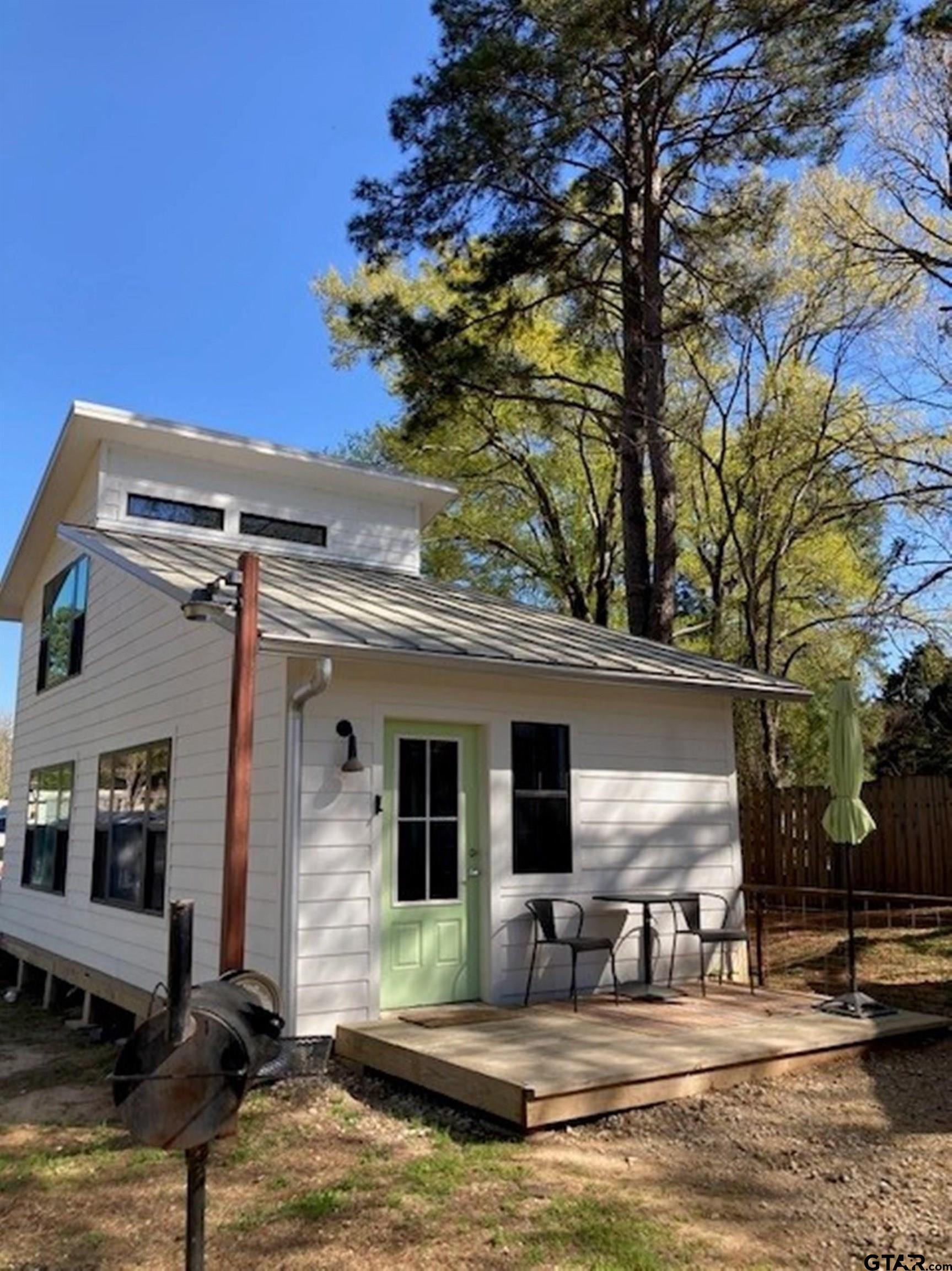 15922 Cedar Bay Dr