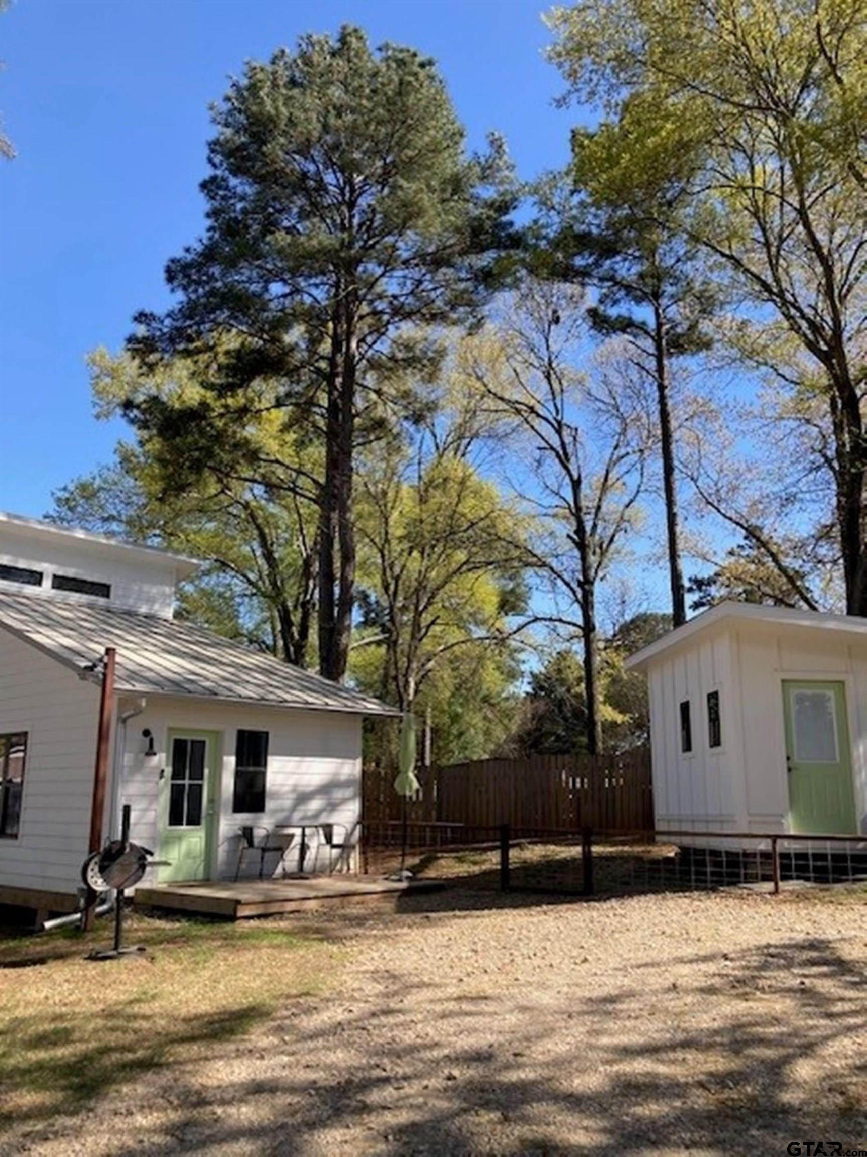 15922 Cedar Bay Dr