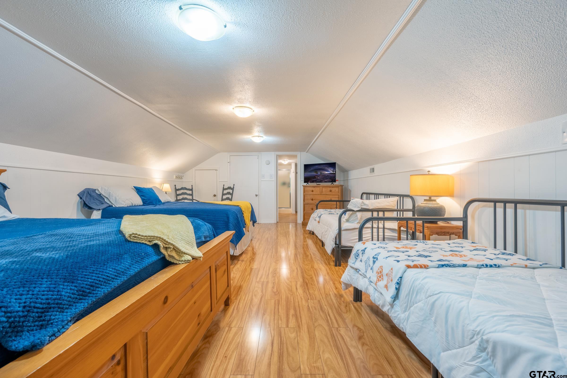 23340 Three Points Dr