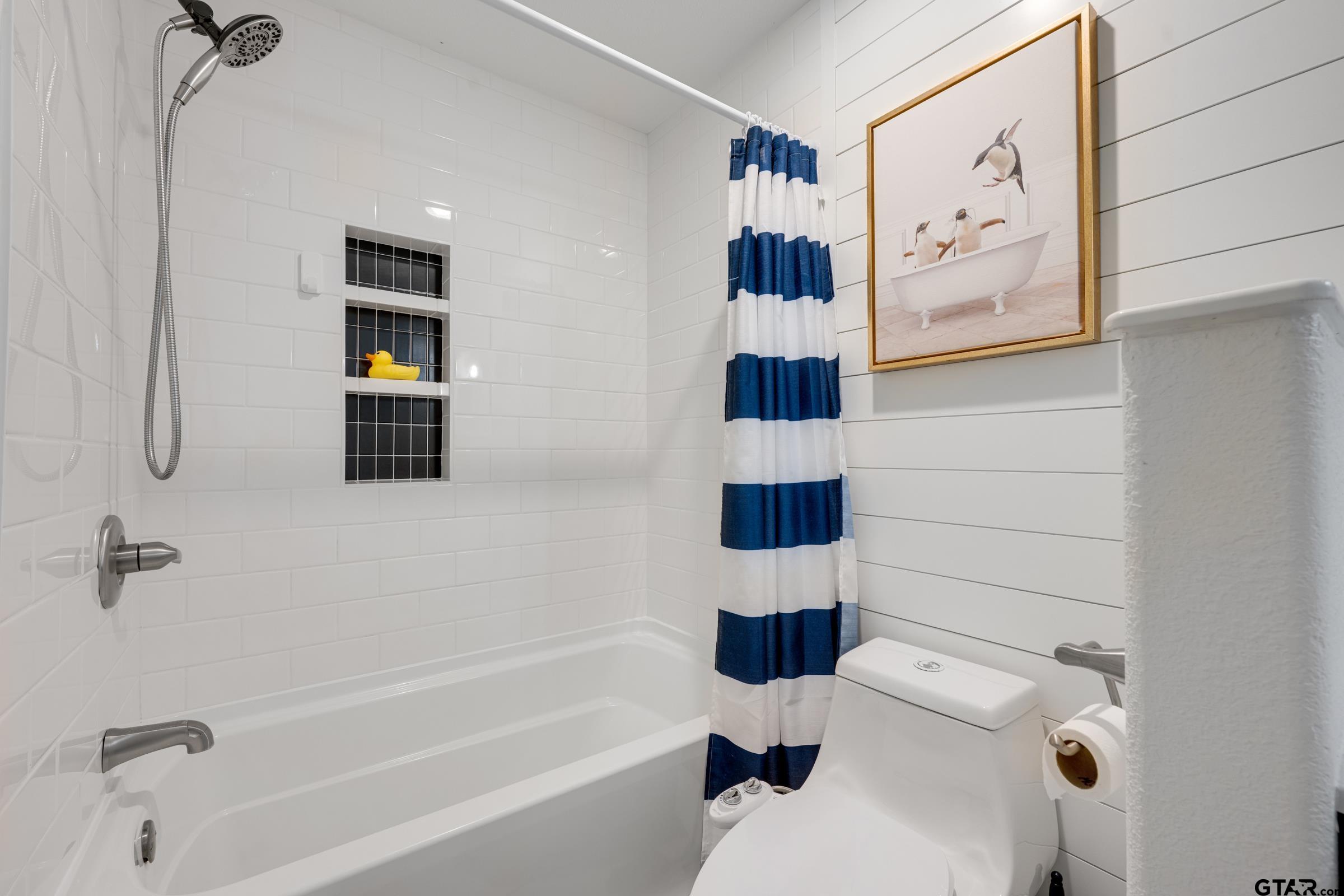 23340 Three Points Dr