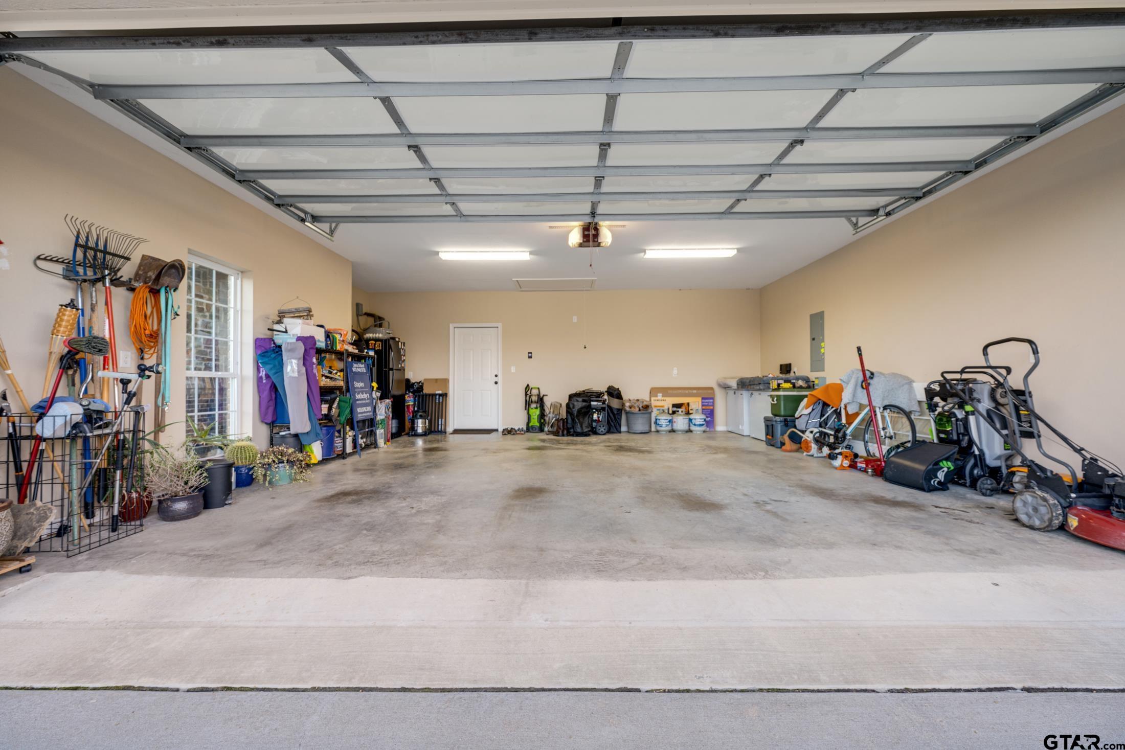 1202 Rock Creek Dr