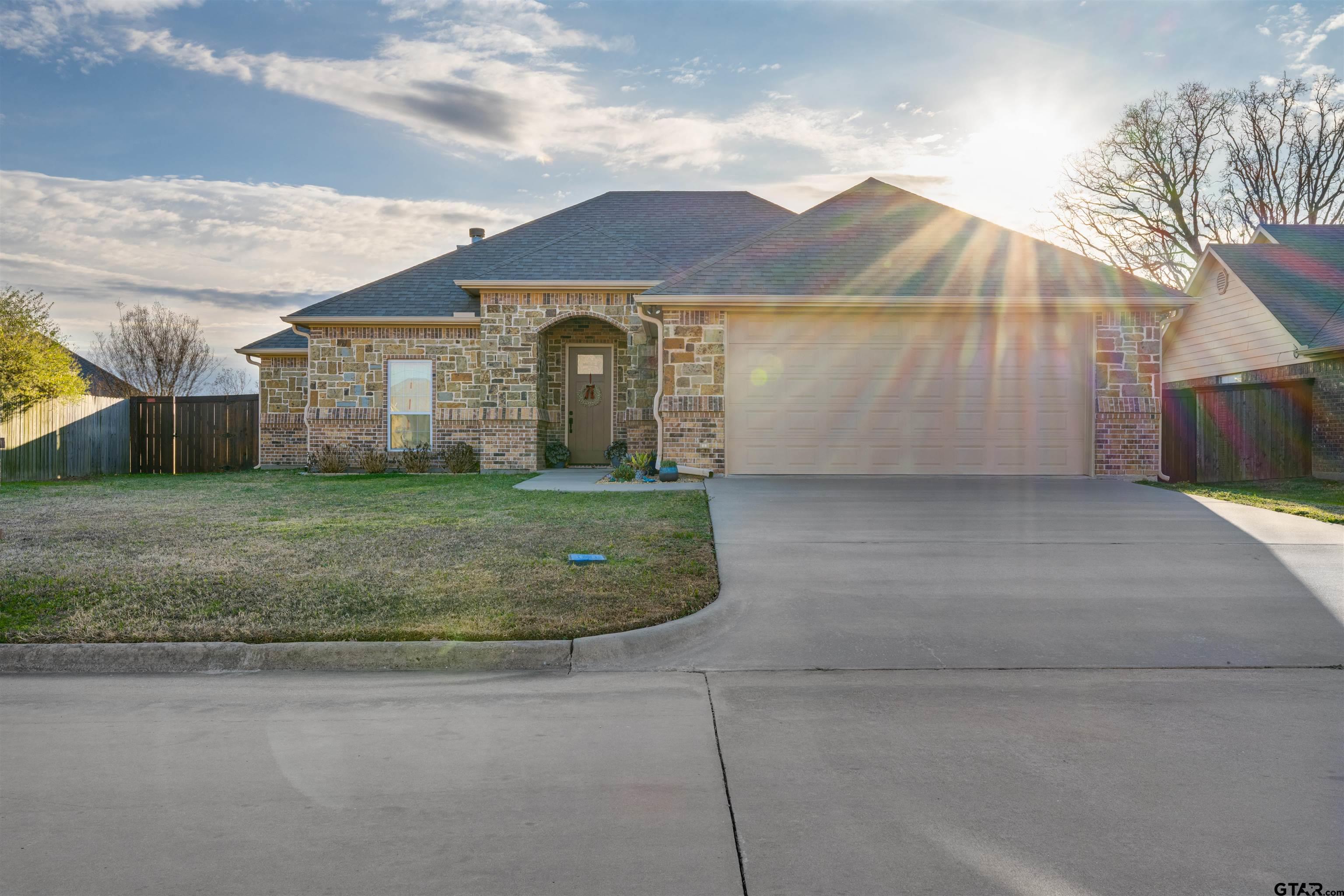 1202 Rock Creek Dr