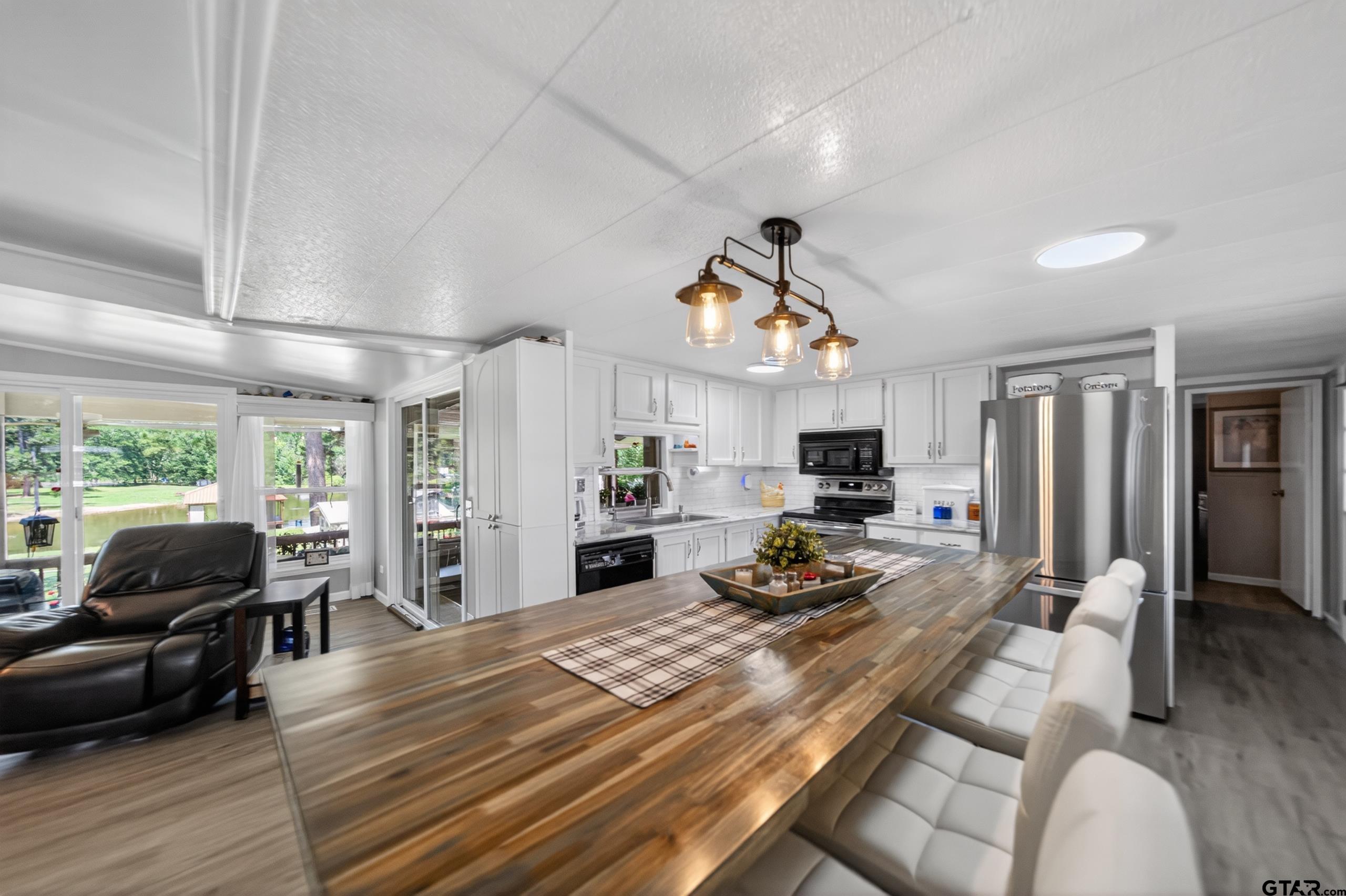 7320 Panorama Dr