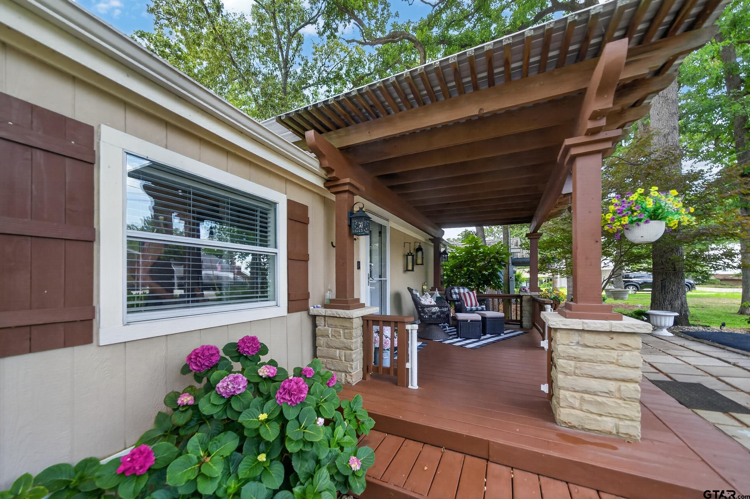 7320 Panorama Dr
