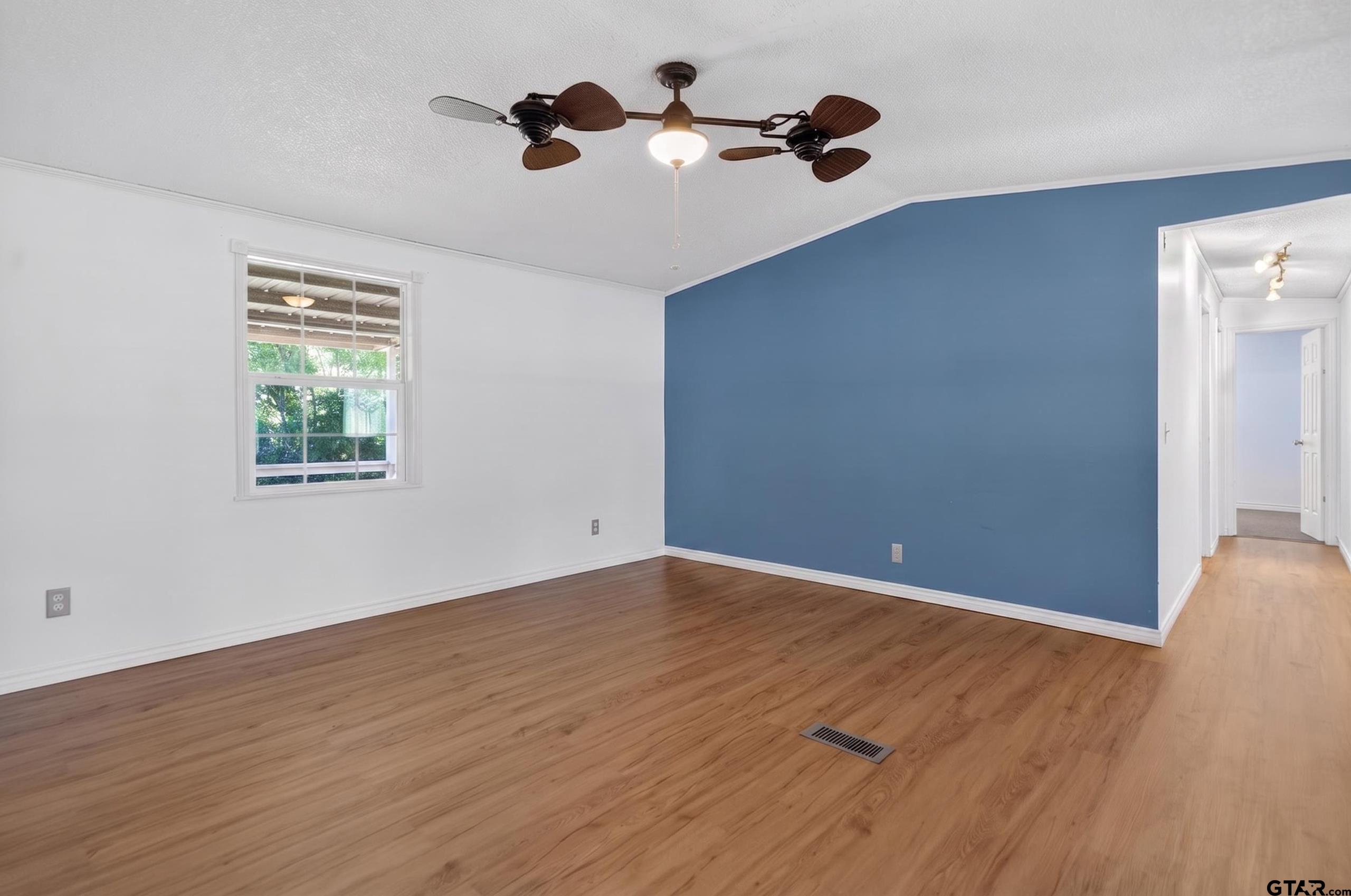 16091 Cedar Bay Dr