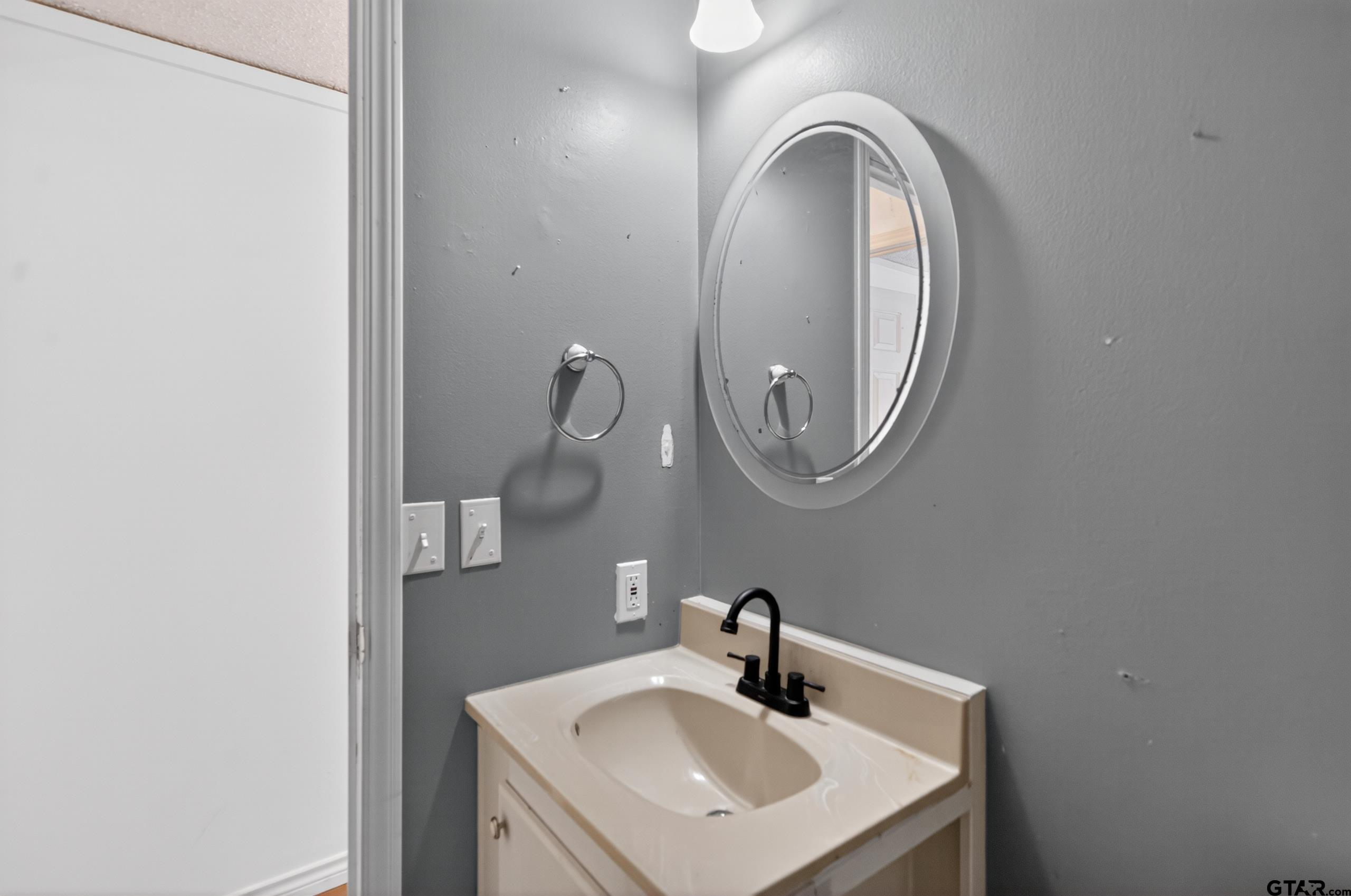 16091 Cedar Bay Dr
