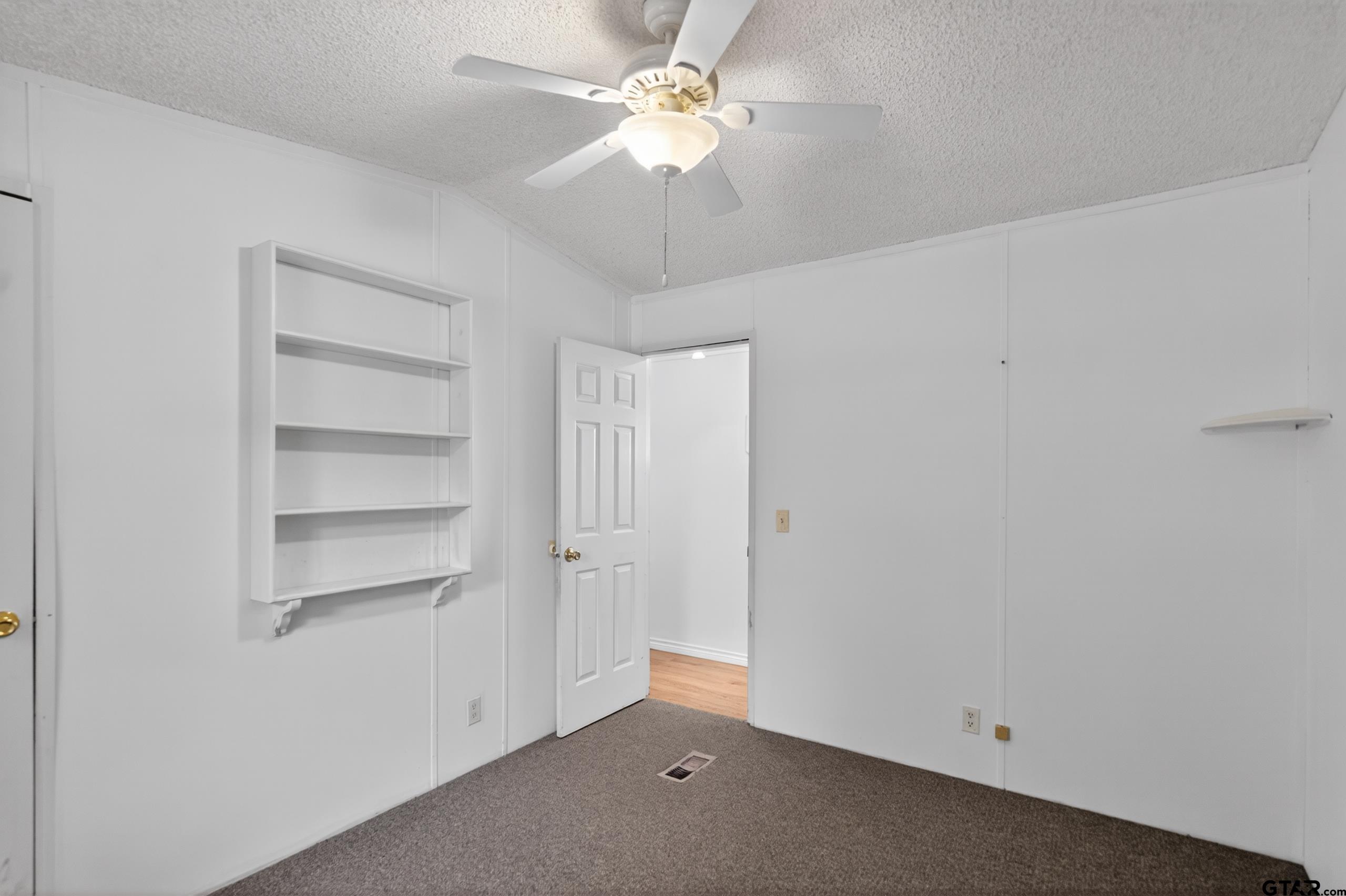 16091 Cedar Bay Dr
