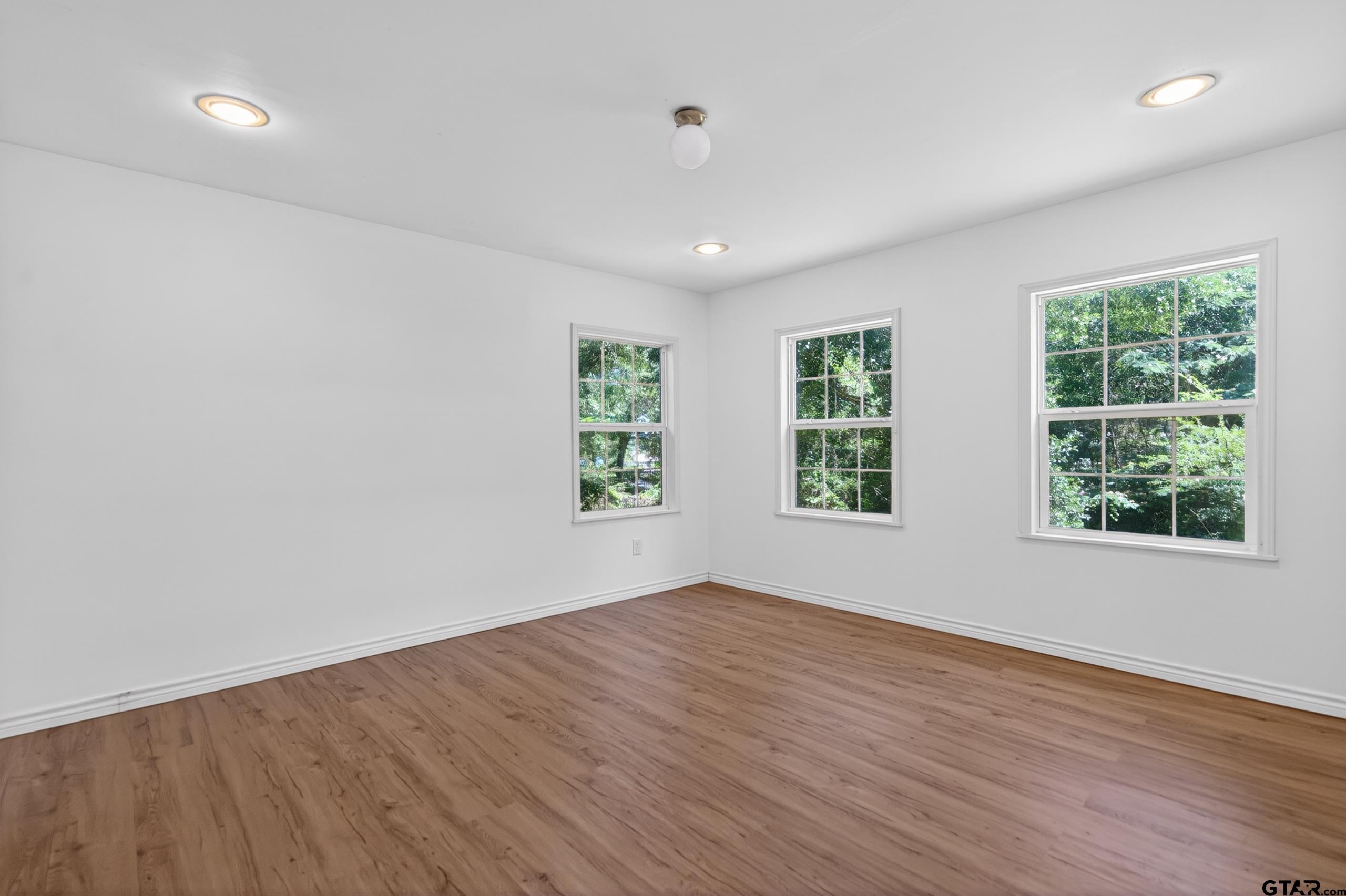 16091 Cedar Bay Dr