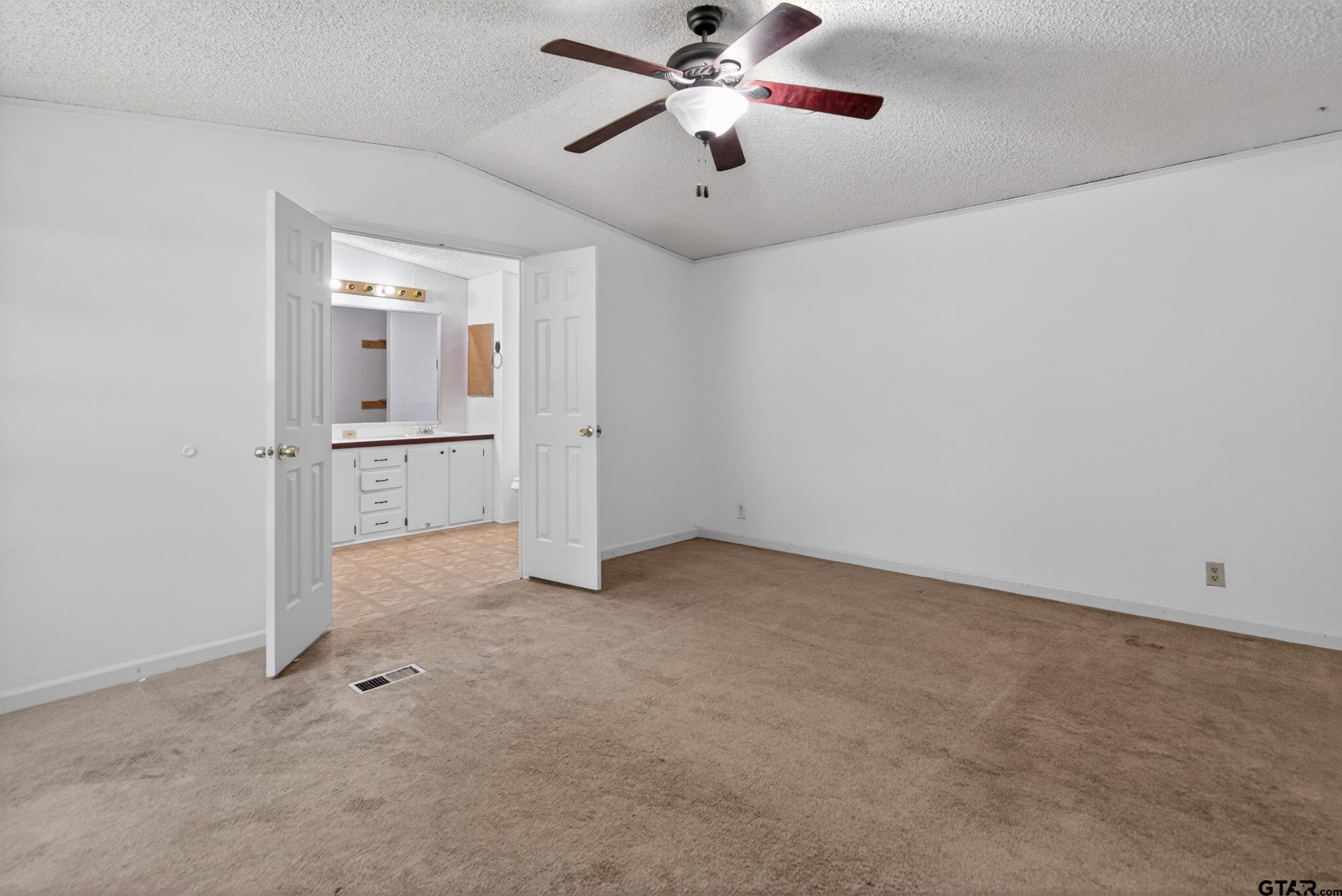 16091 Cedar Bay Dr