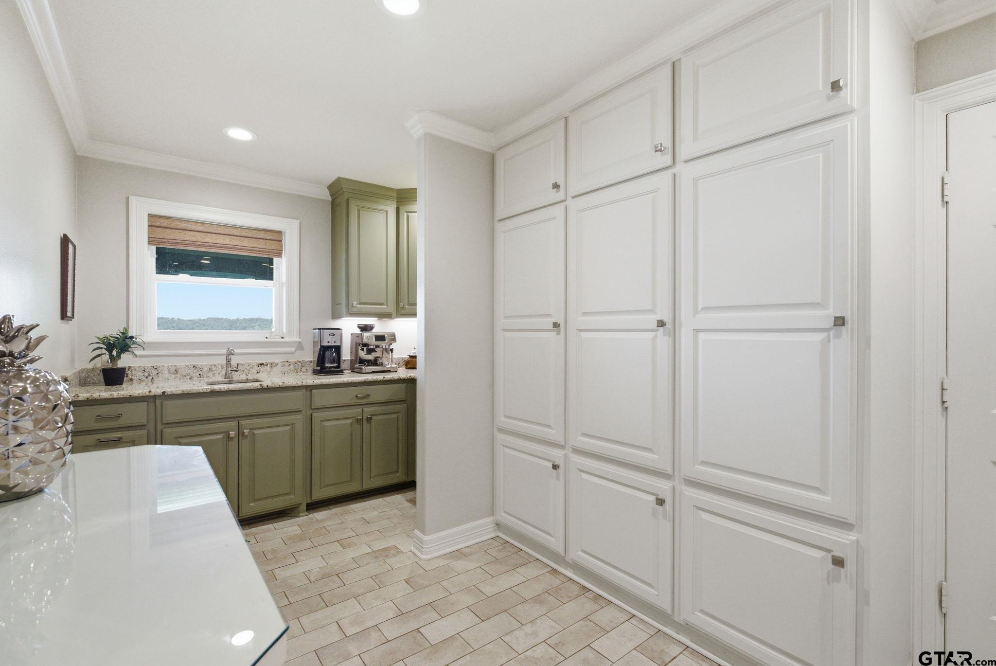 130 Marina Dr