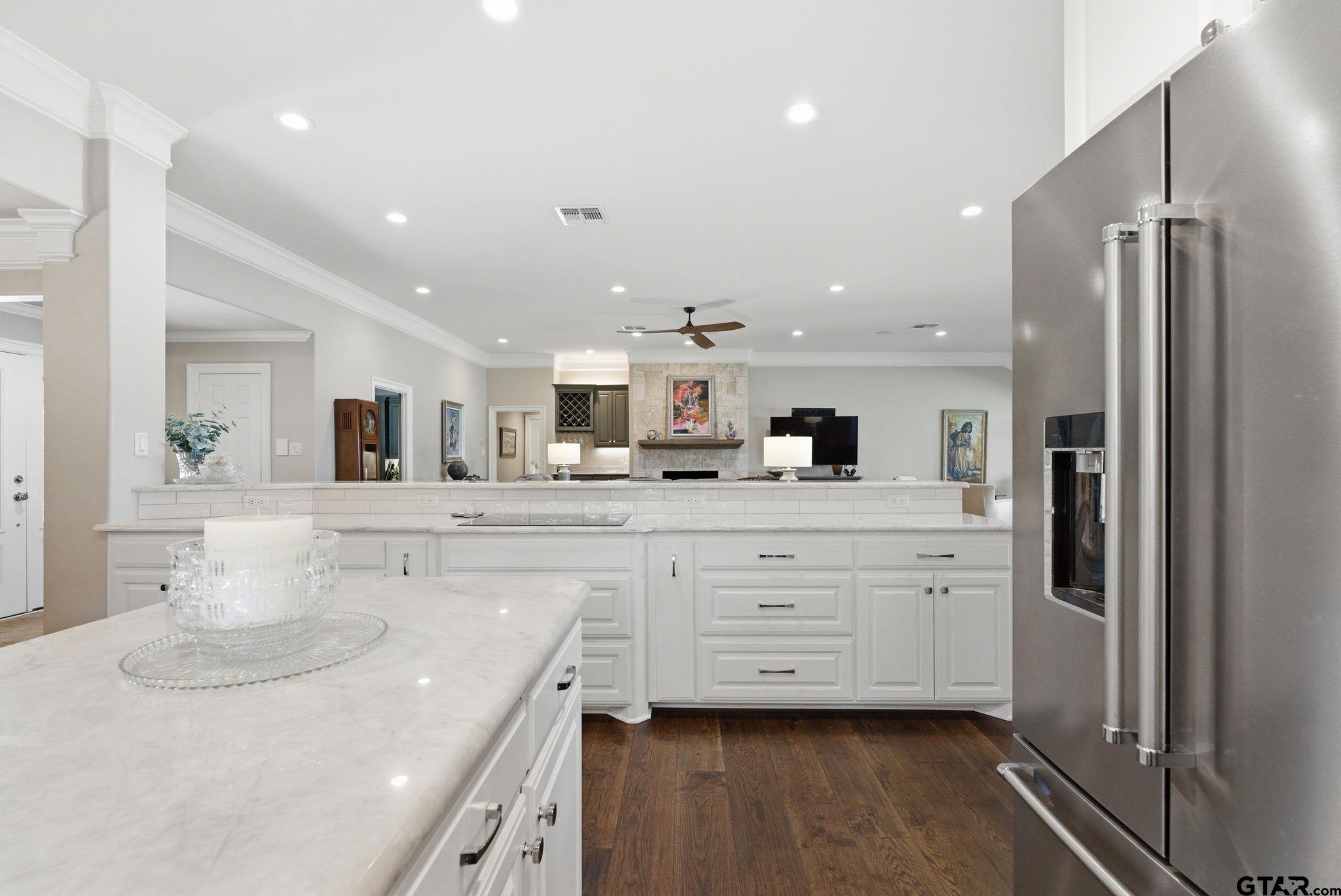 130 Marina Dr