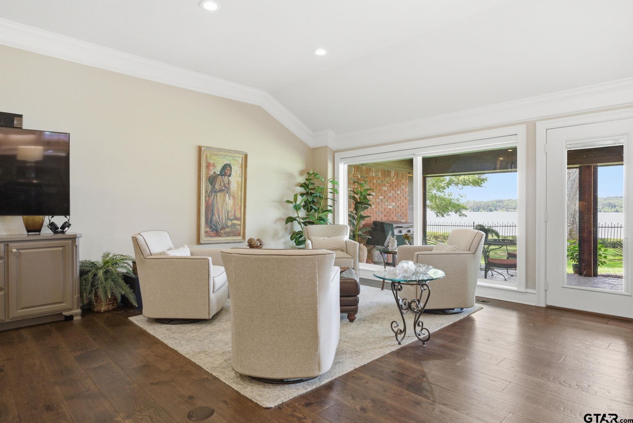 130 Marina Dr