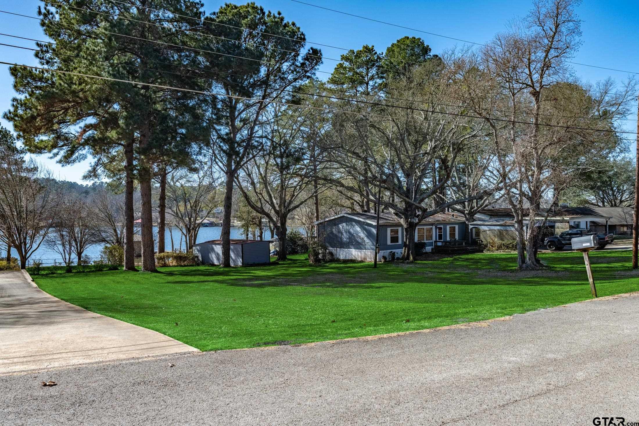 15815 Cedar Bay Dr