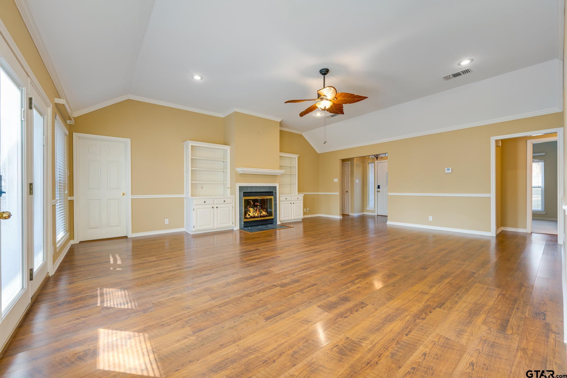 15815 Cedar Bay Dr