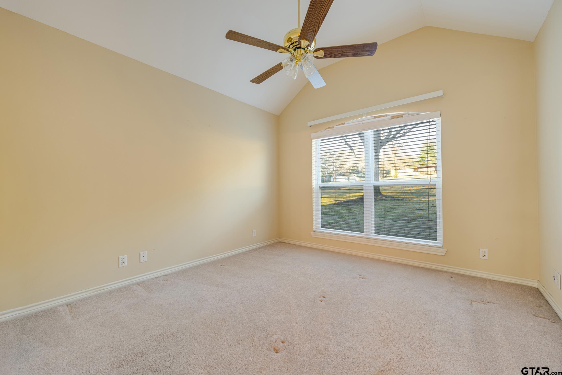 15815 Cedar Bay Dr