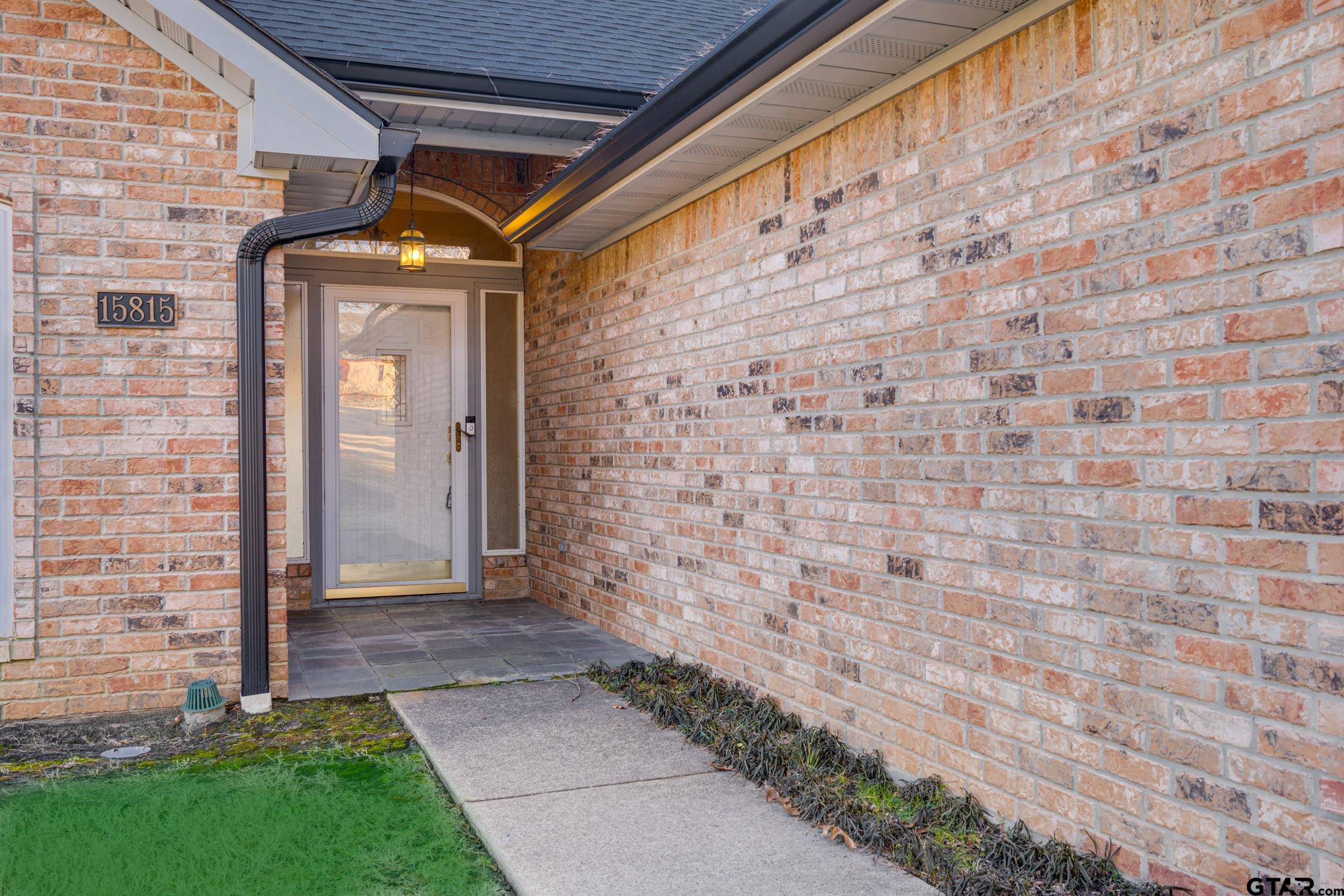 15815 Cedar Bay Dr