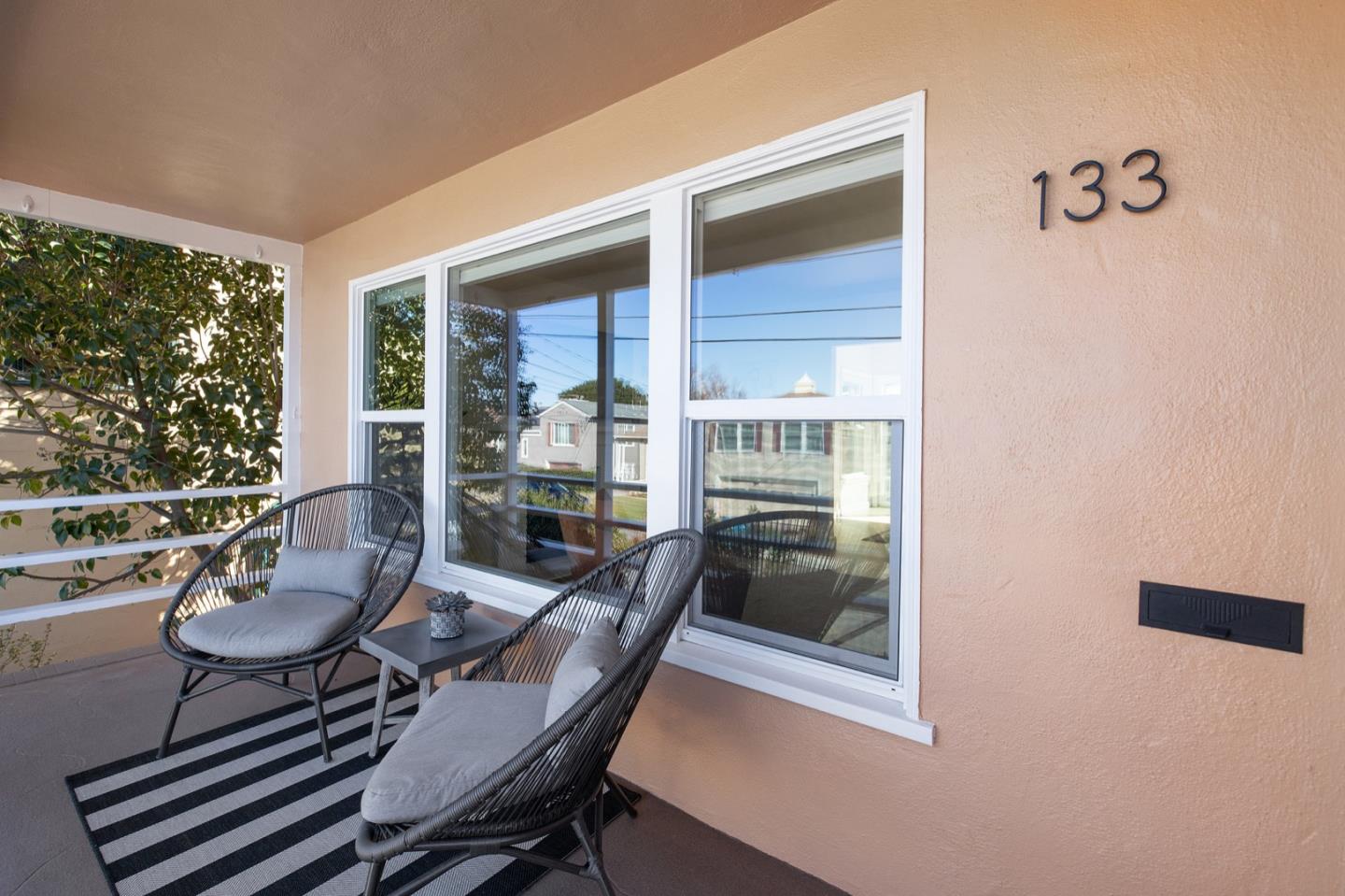 133 Burbank AVE