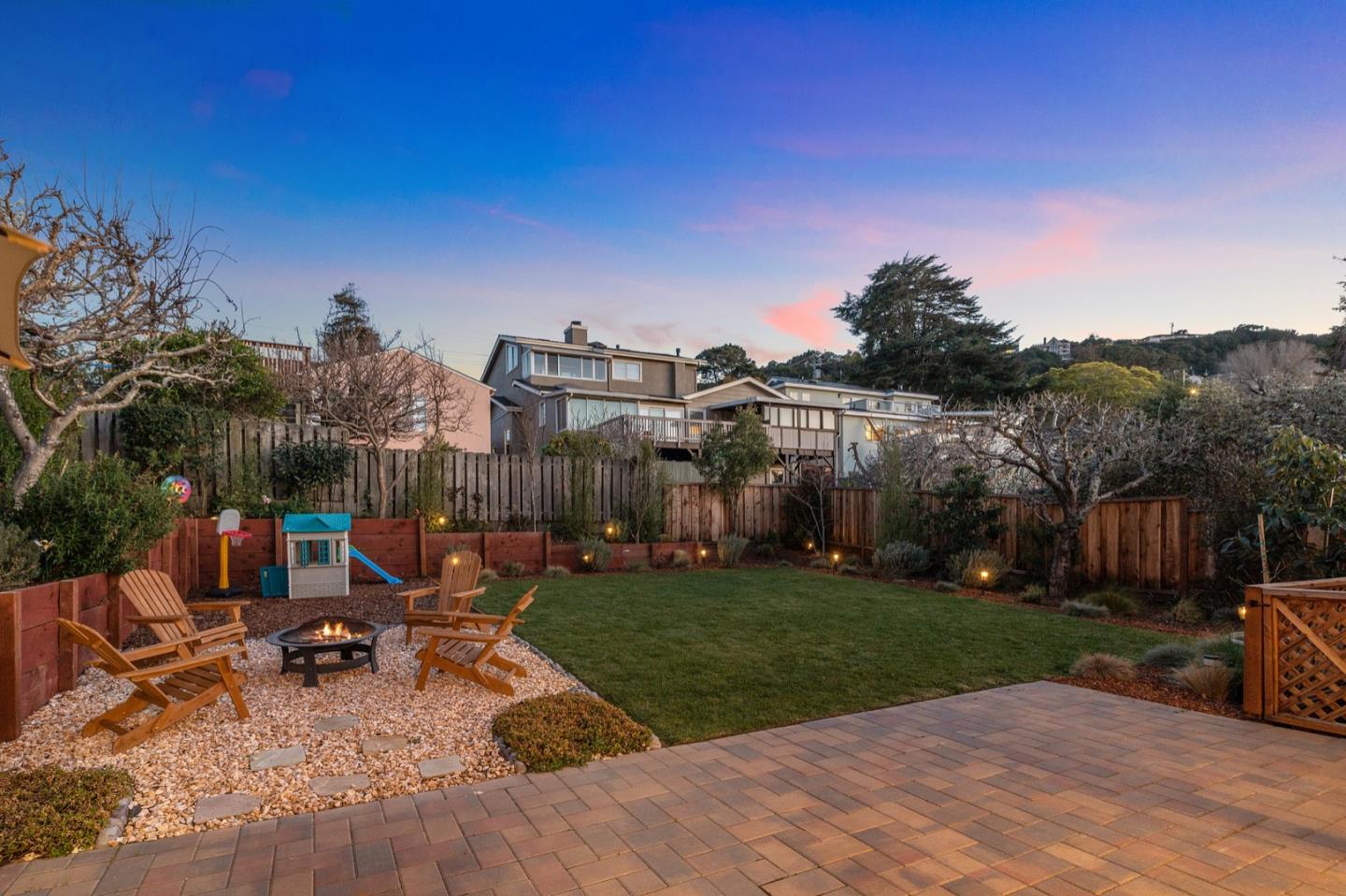 133 Burbank AVE