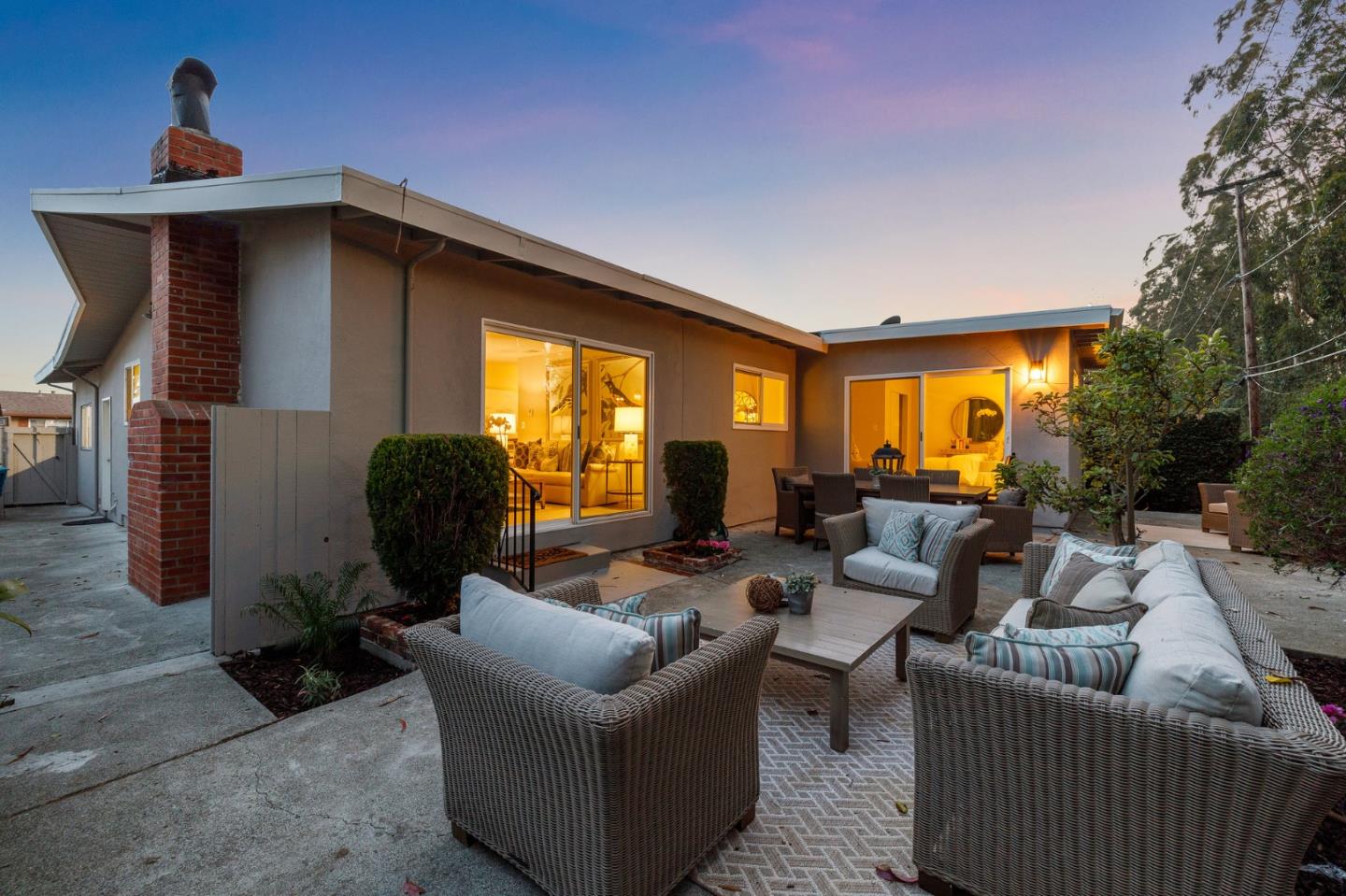 2514 Evergreen DR
