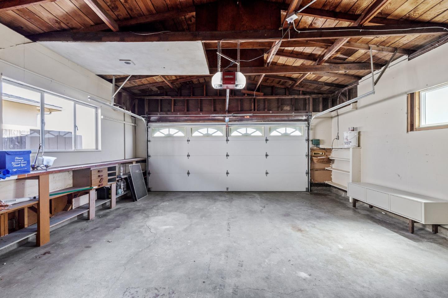 2514 Evergreen DR