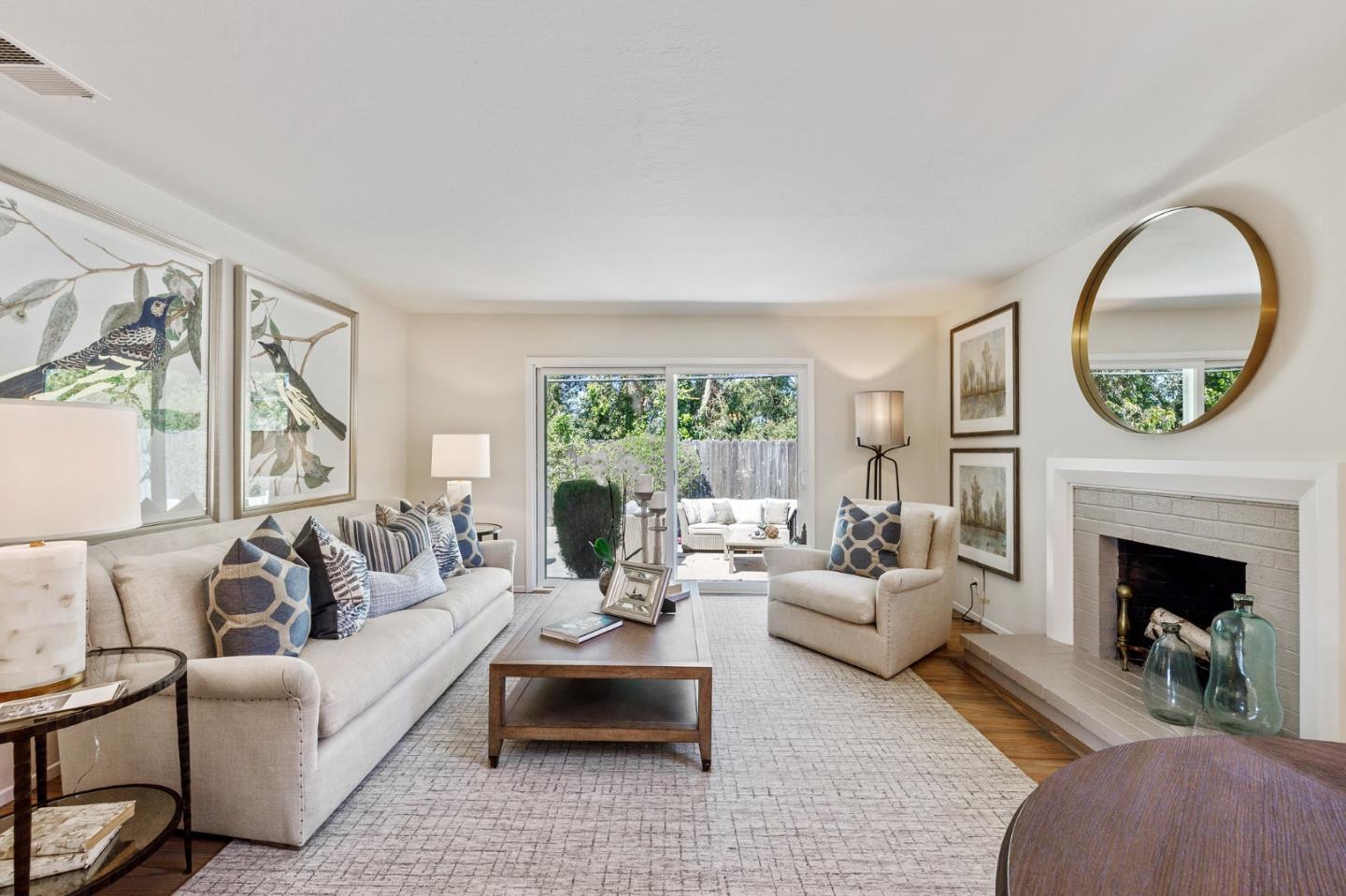 2514 Evergreen DR