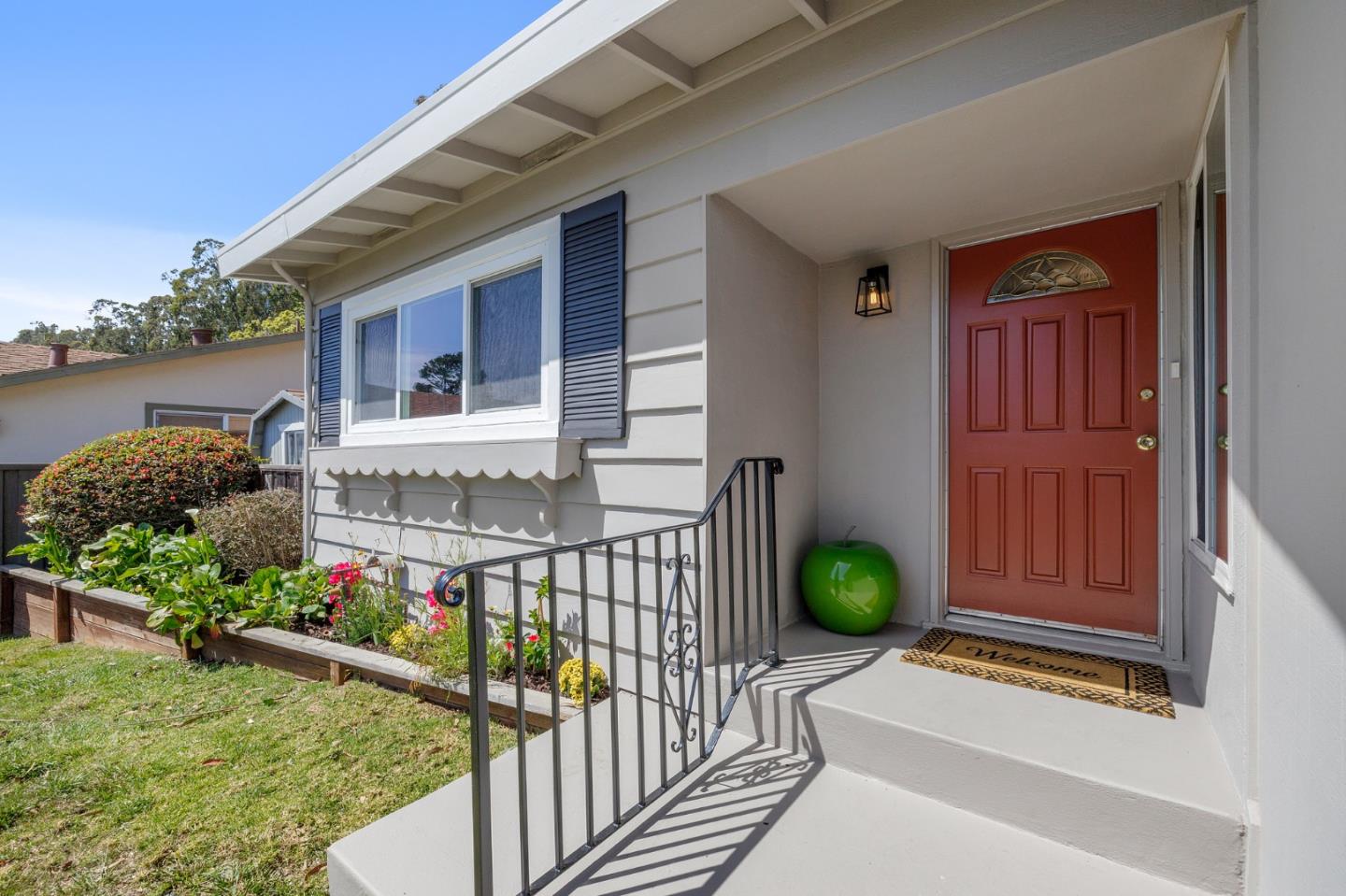 2514 Evergreen DR