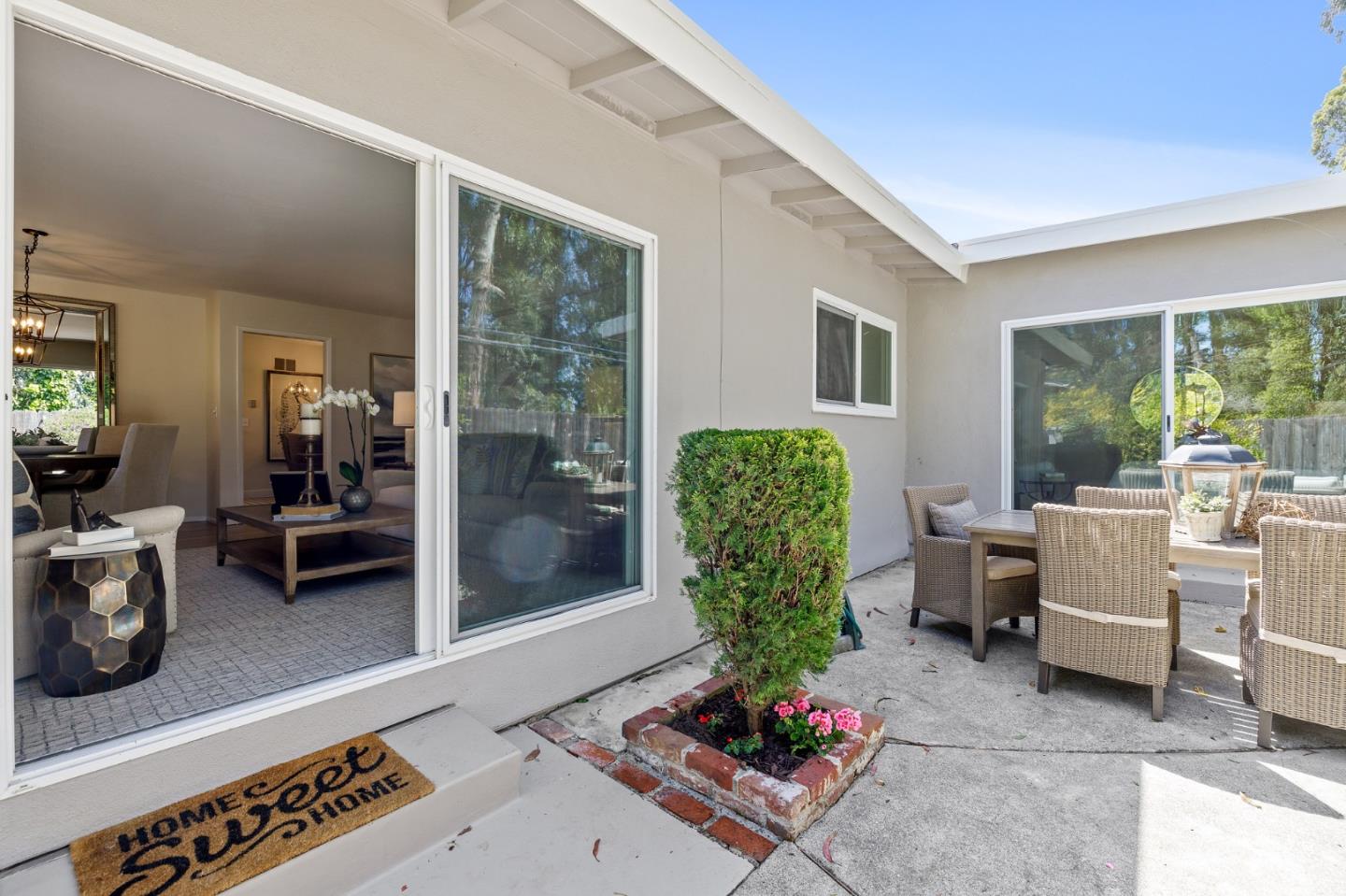 2514 Evergreen DR