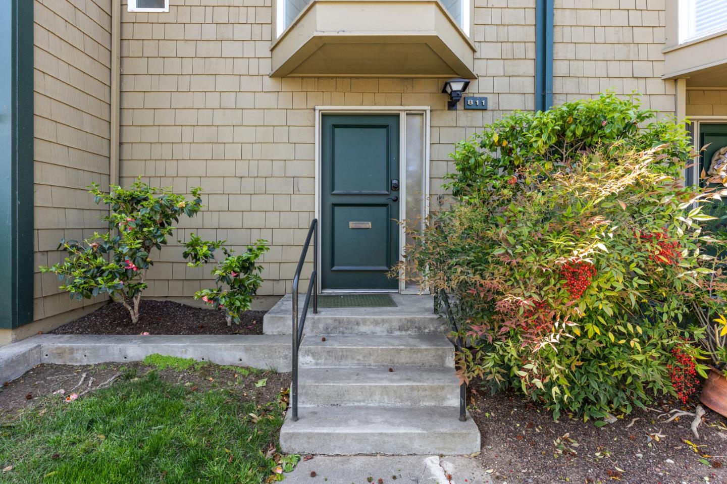 811 N Humboldt ST
