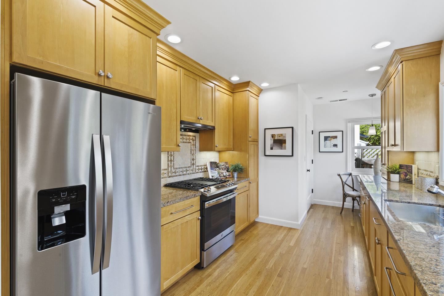 444 E Ellsworth CT