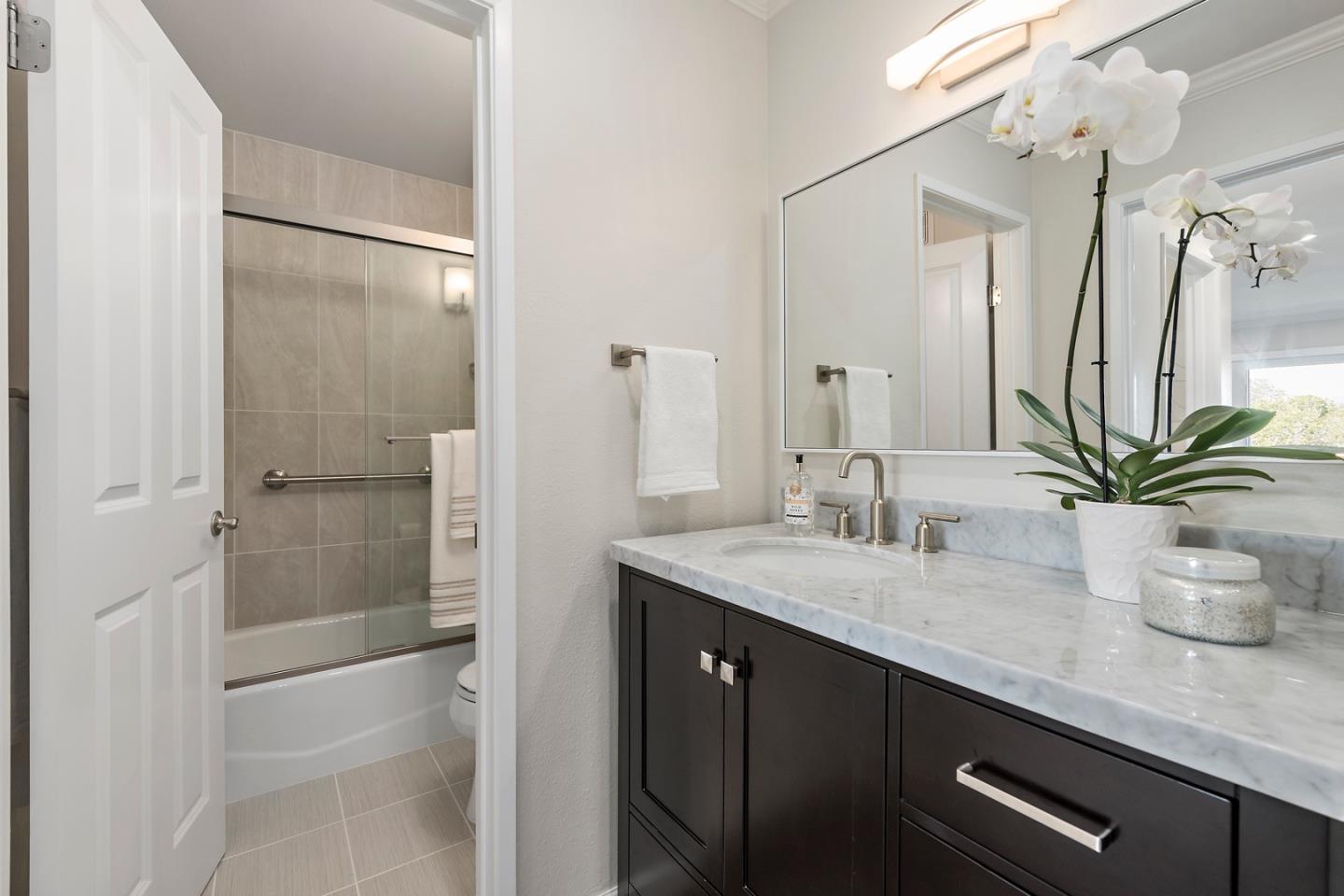 465 Fathom DR 104